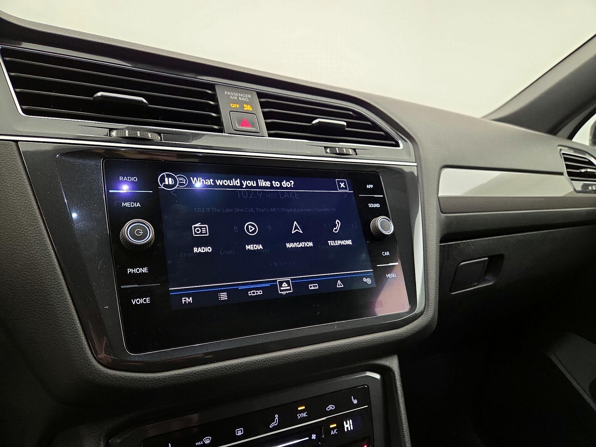 Thumbnail: 2022 Volkswagen Tiguan - 14