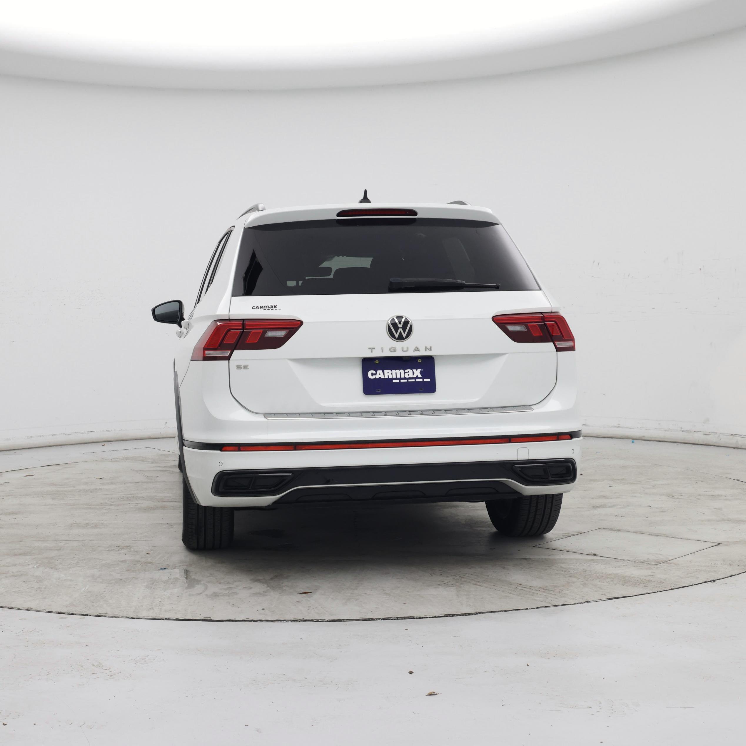 Thumbnail: 2022 Volkswagen Tiguan - 6