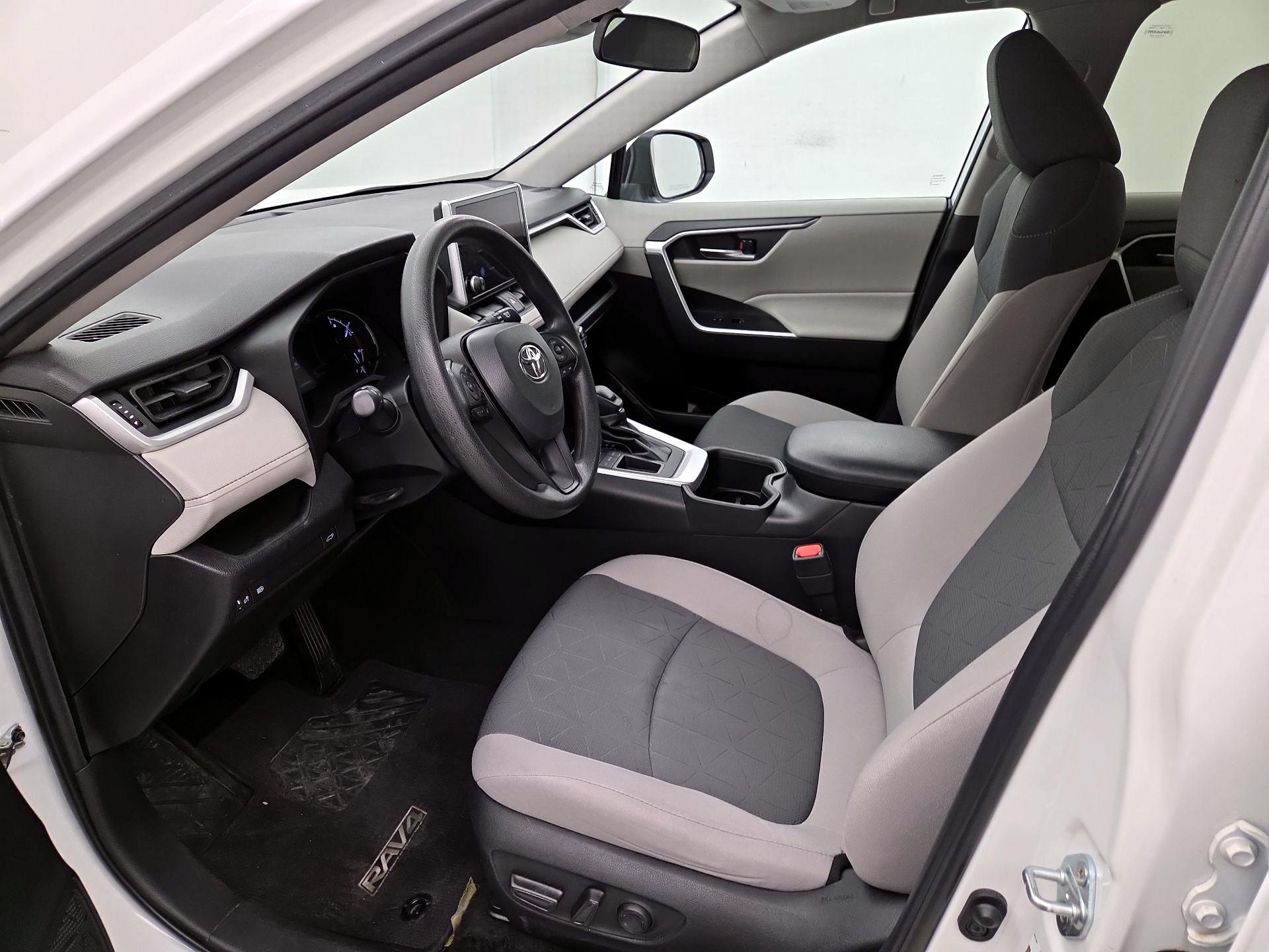 Thumbnail: 2023 Toyota RAV4 - 11