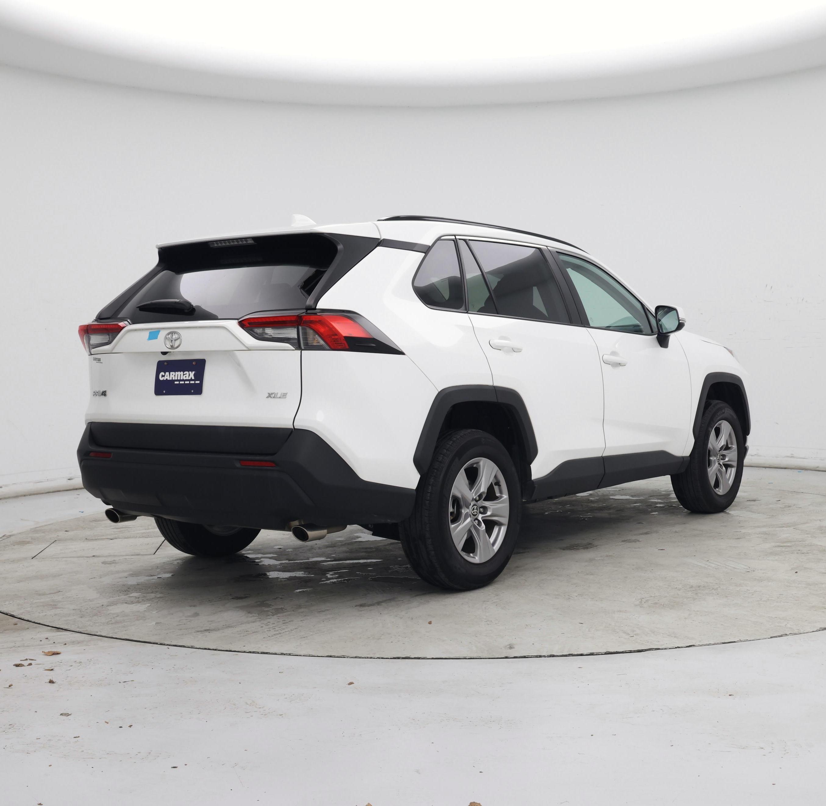 Thumbnail: 2023 Toyota RAV4 - 8