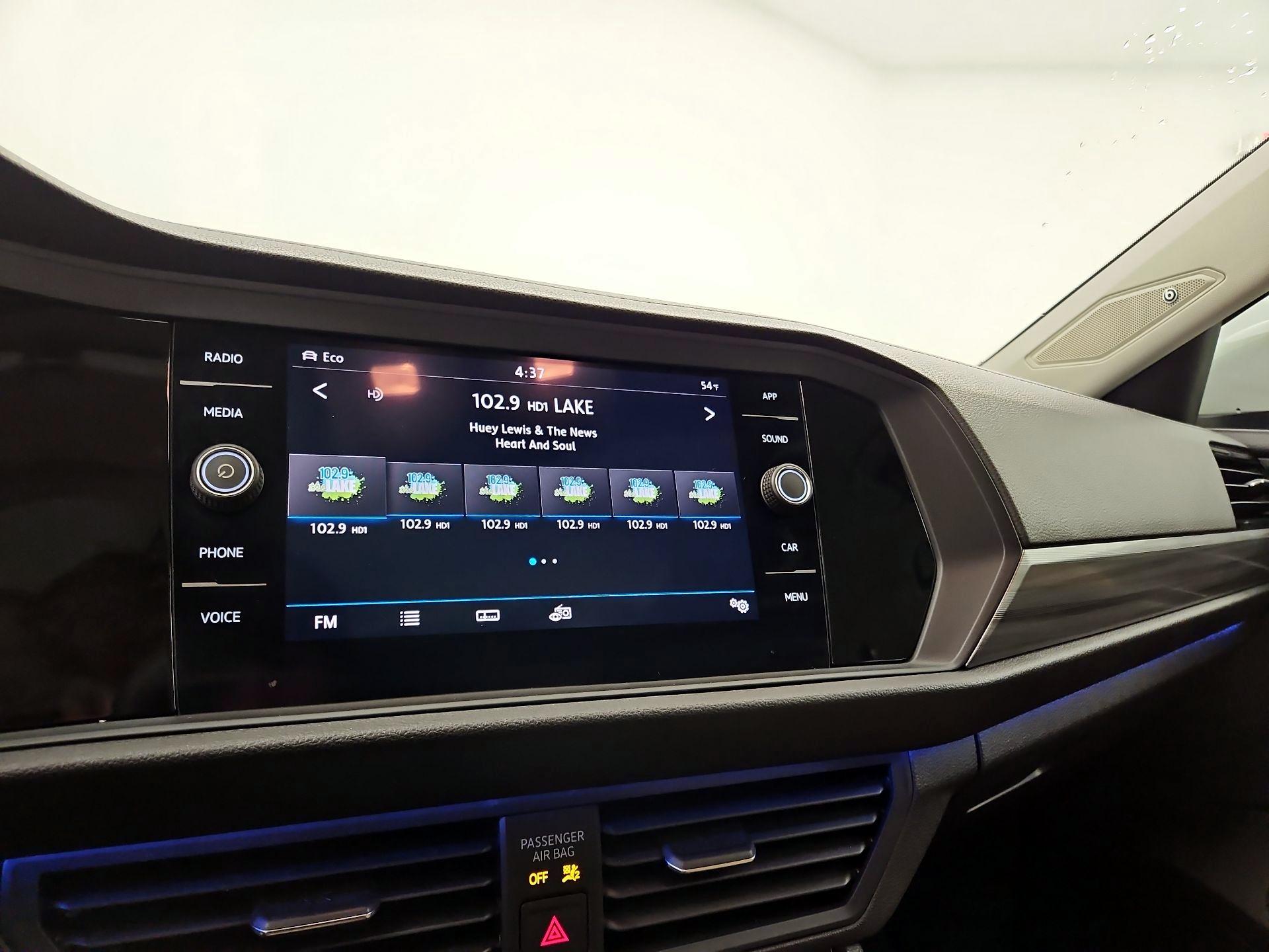 Thumbnail: 2019 Volkswagen Jetta - 15