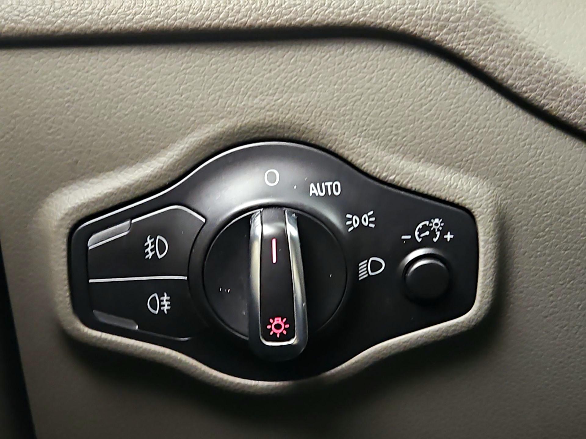 Thumbnail: 2017 Audi Q5 - 13