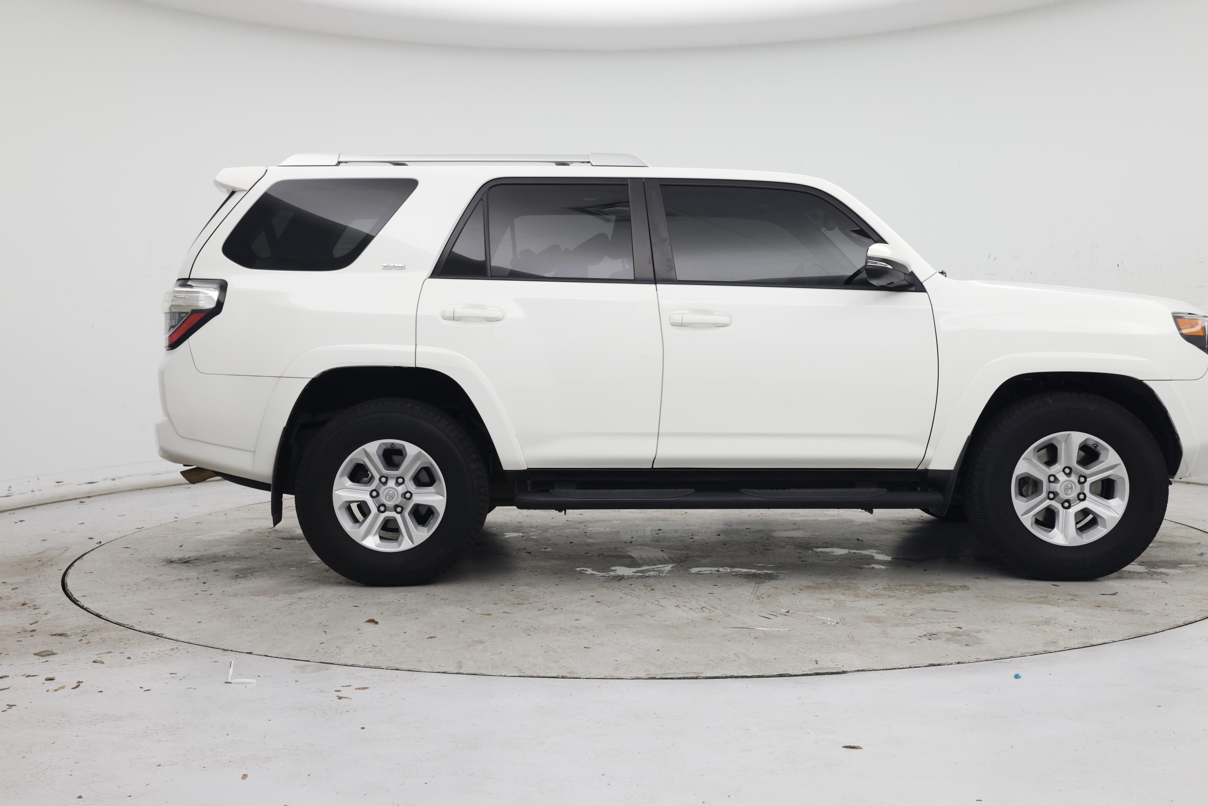 Thumbnail: 2018 Toyota 4Runner - 7