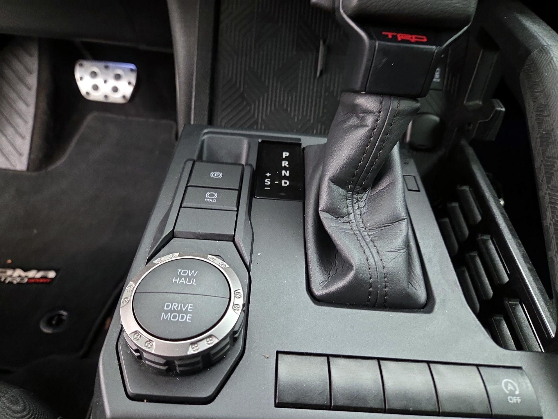 Thumbnail: 2024 Toyota Tacoma - 18