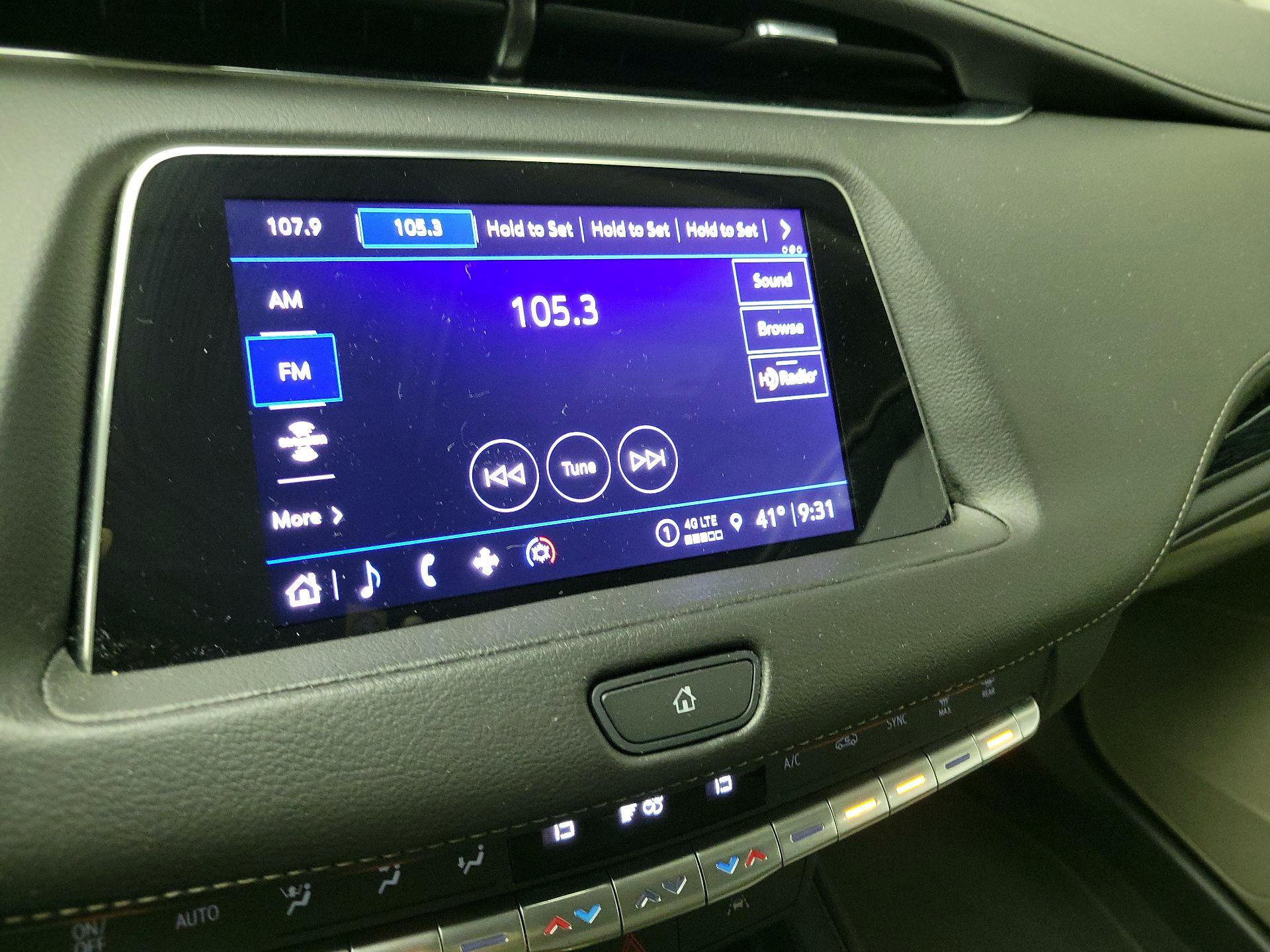 Thumbnail: 2023 Cadillac XT4 - 14