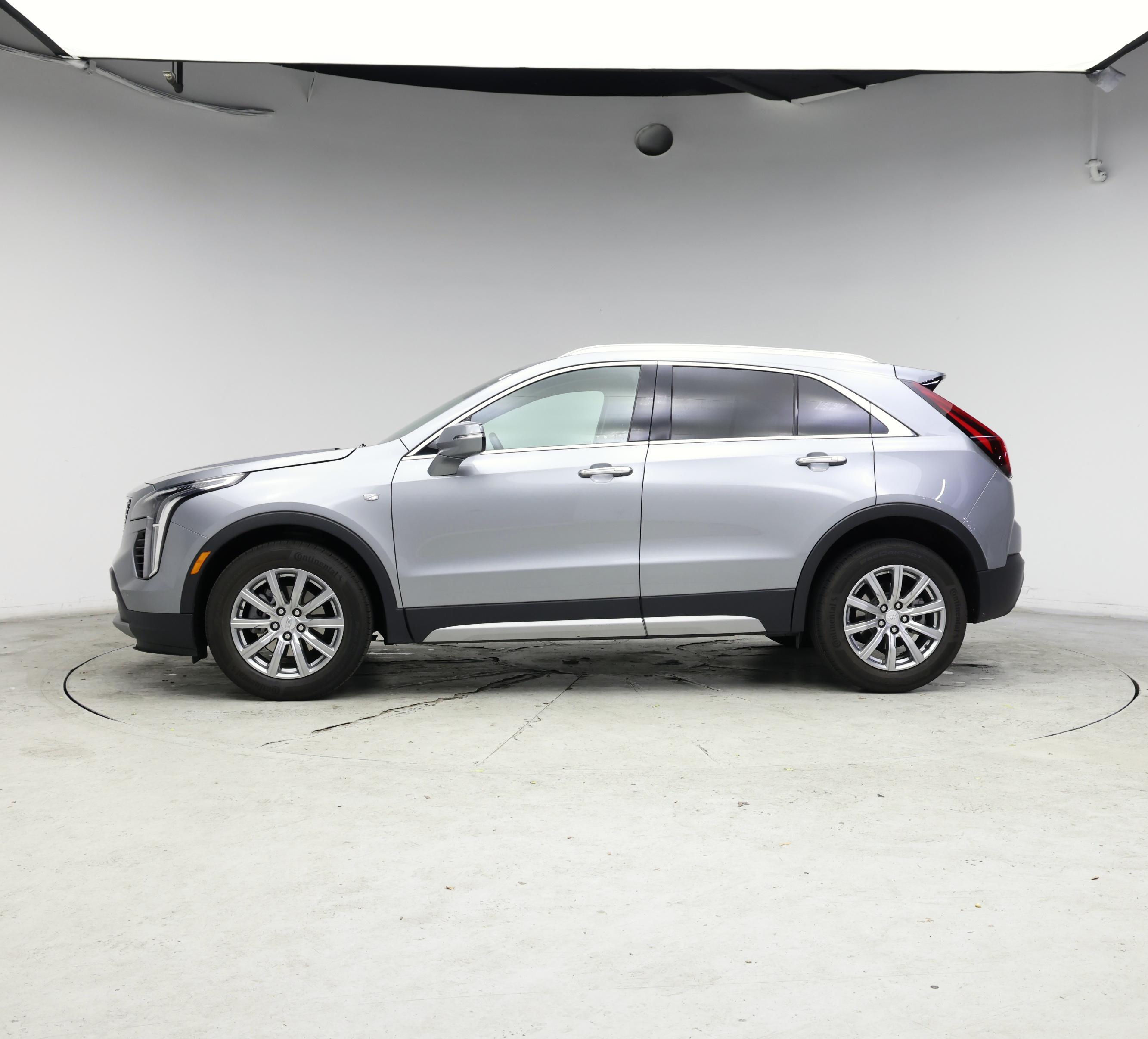 Thumbnail: 2023 Cadillac XT4 - 3