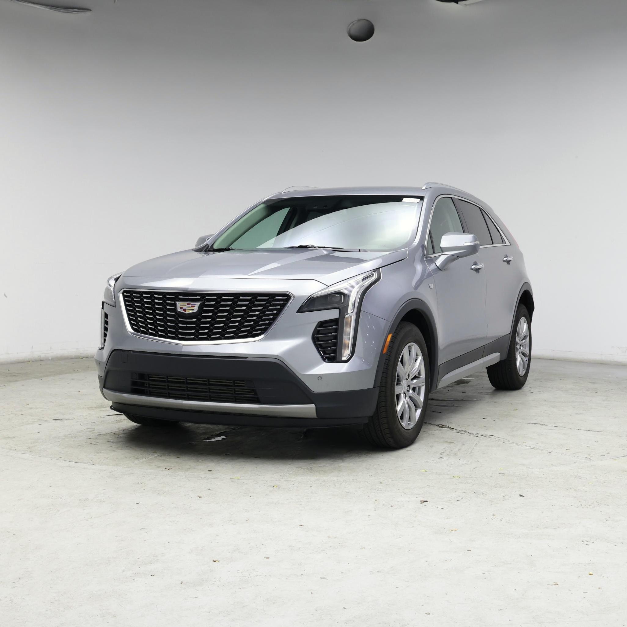 Thumbnail: 2023 Cadillac XT4 - 4