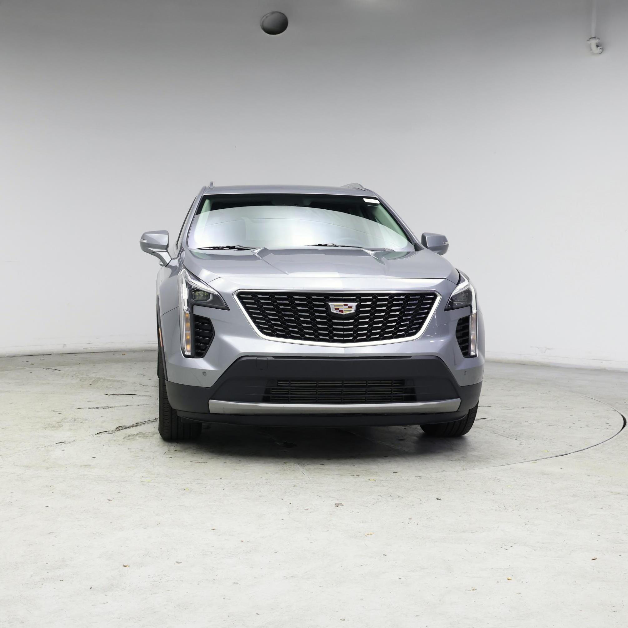 Thumbnail: 2023 Cadillac XT4 - 5