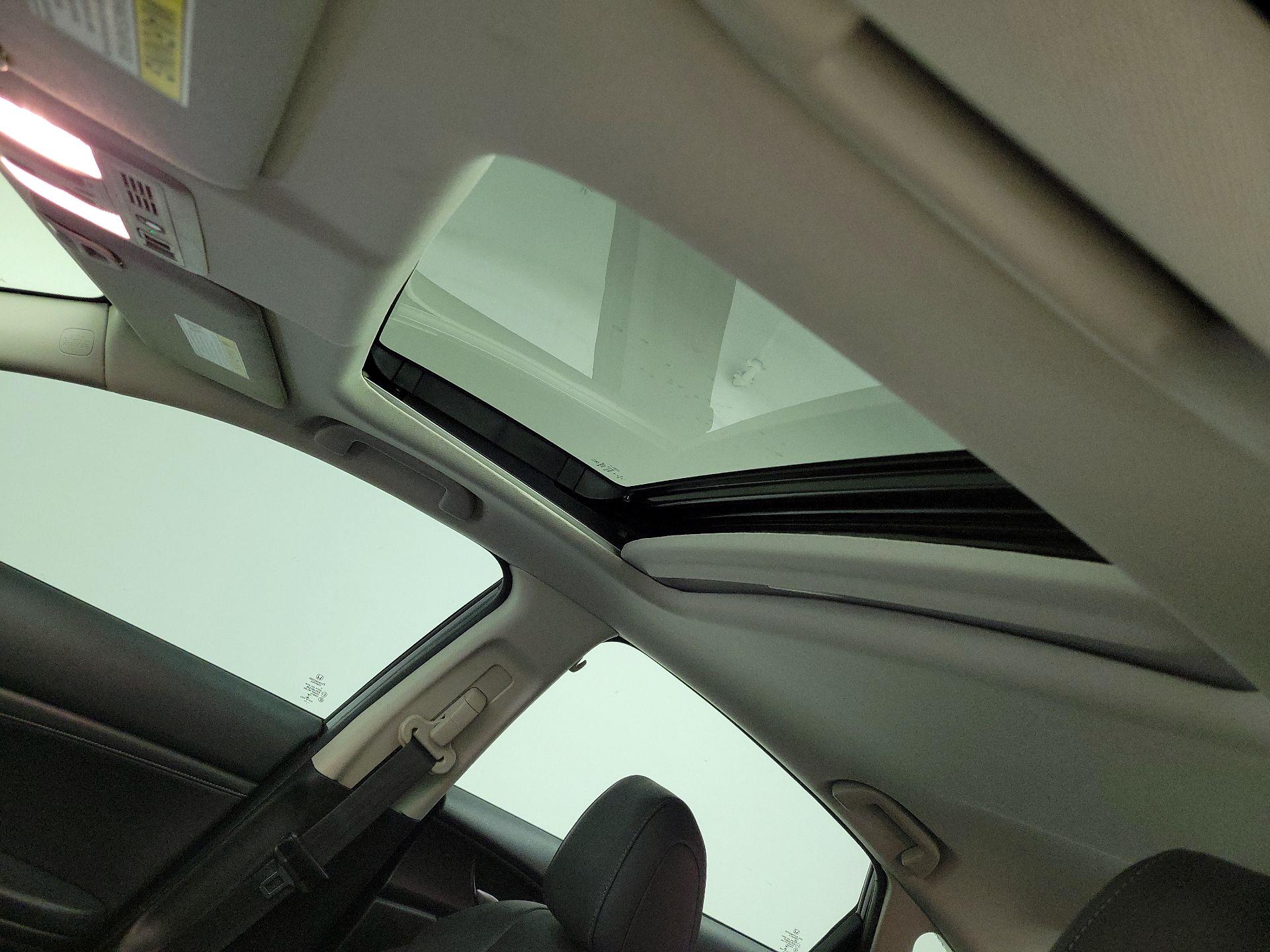 Thumbnail: 2022 Honda Insight - 20