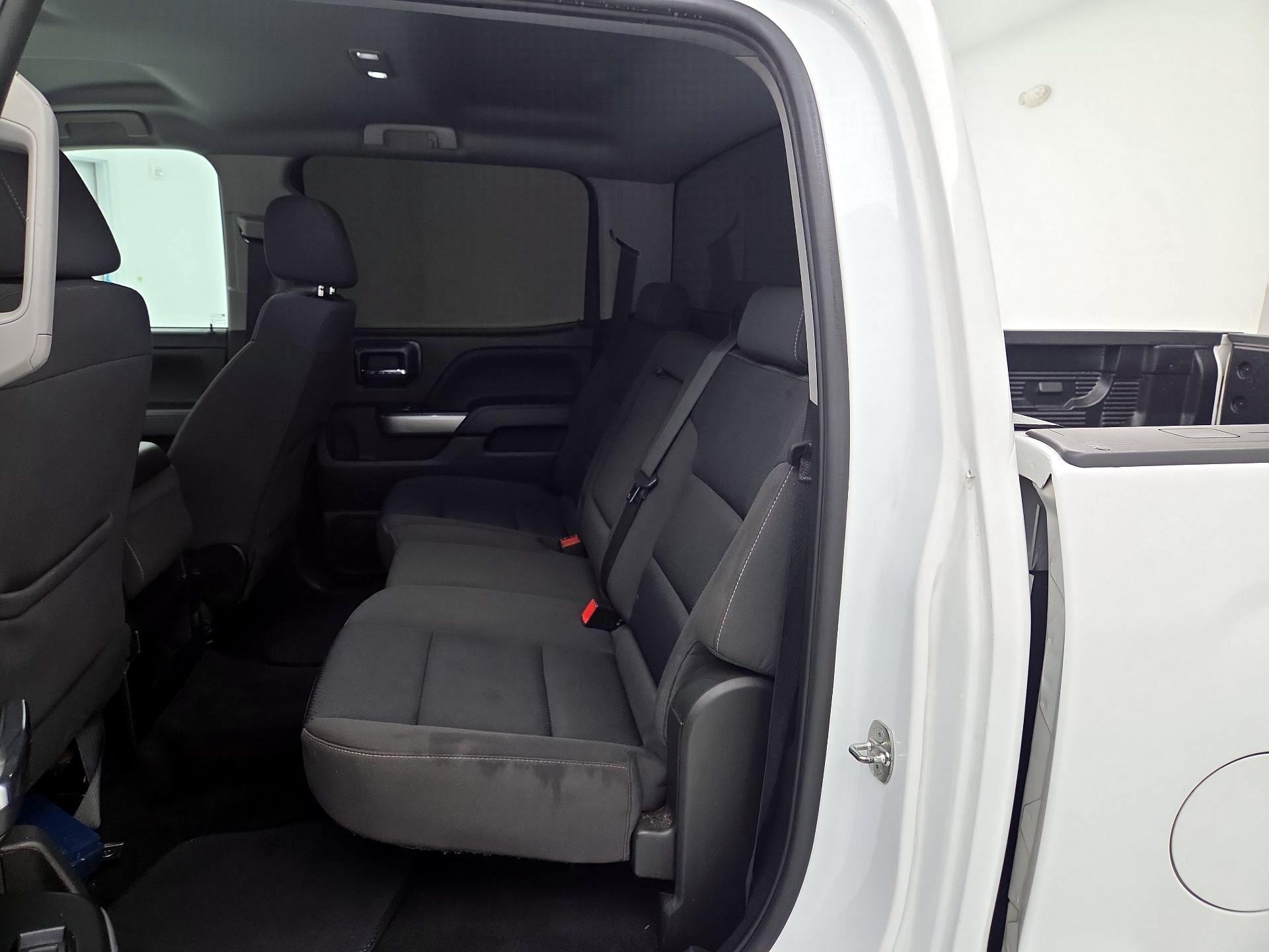 Thumbnail: 2018 Chevrolet Silverado 1500 - 19