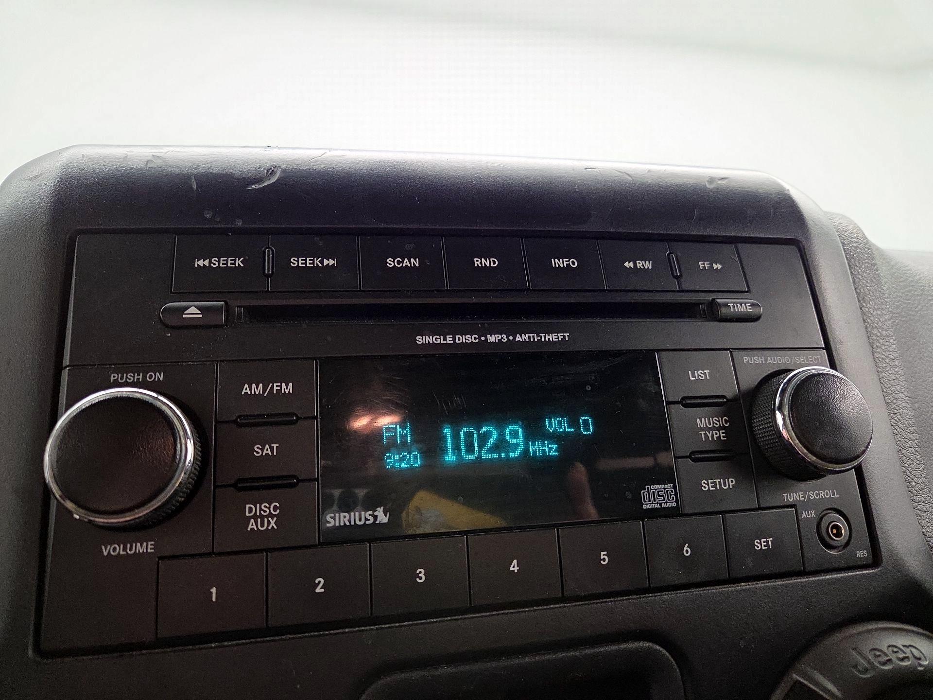 Thumbnail: 2016 Jeep Wrangler - 13