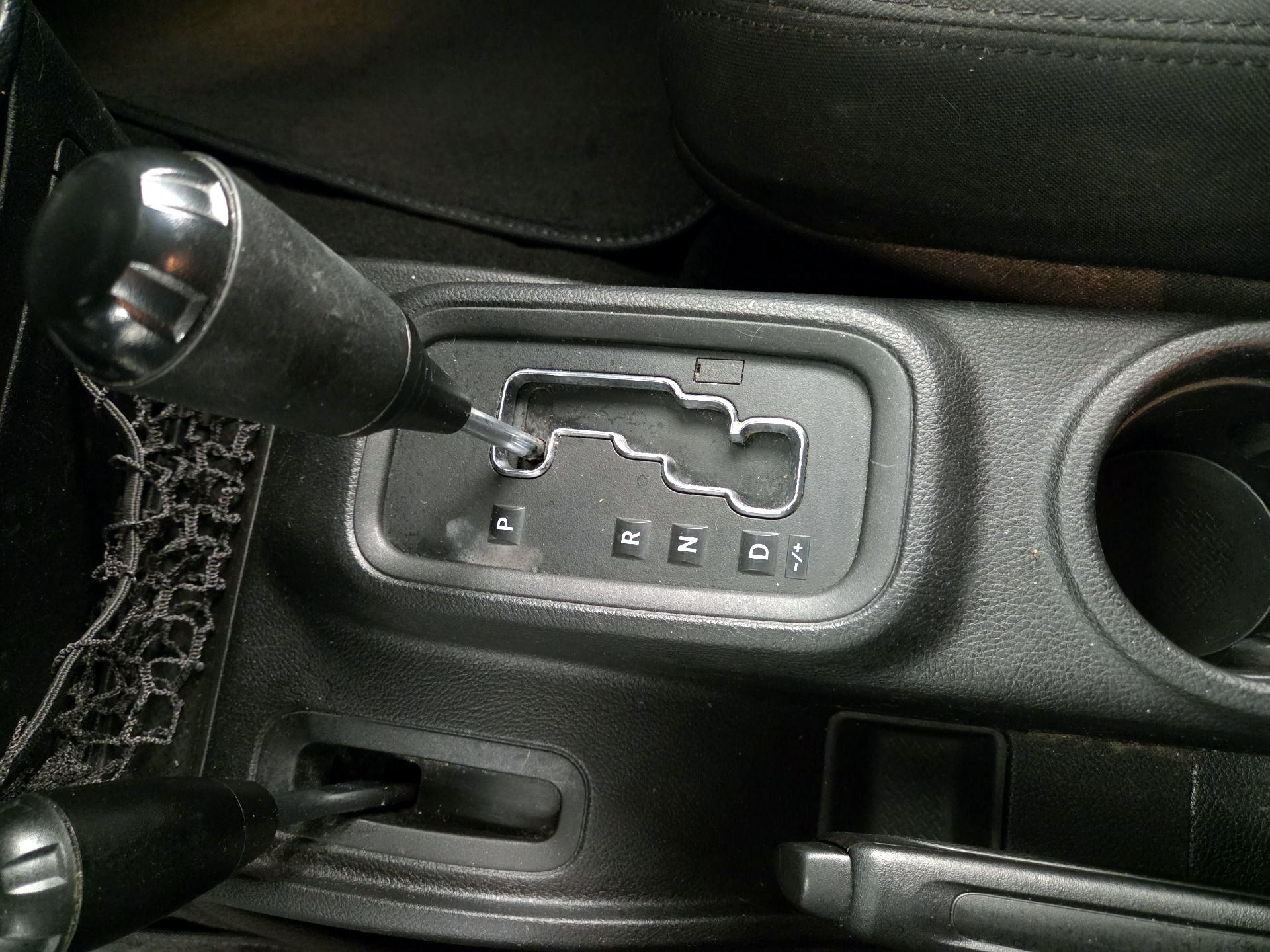 Thumbnail: 2016 Jeep Wrangler - 15