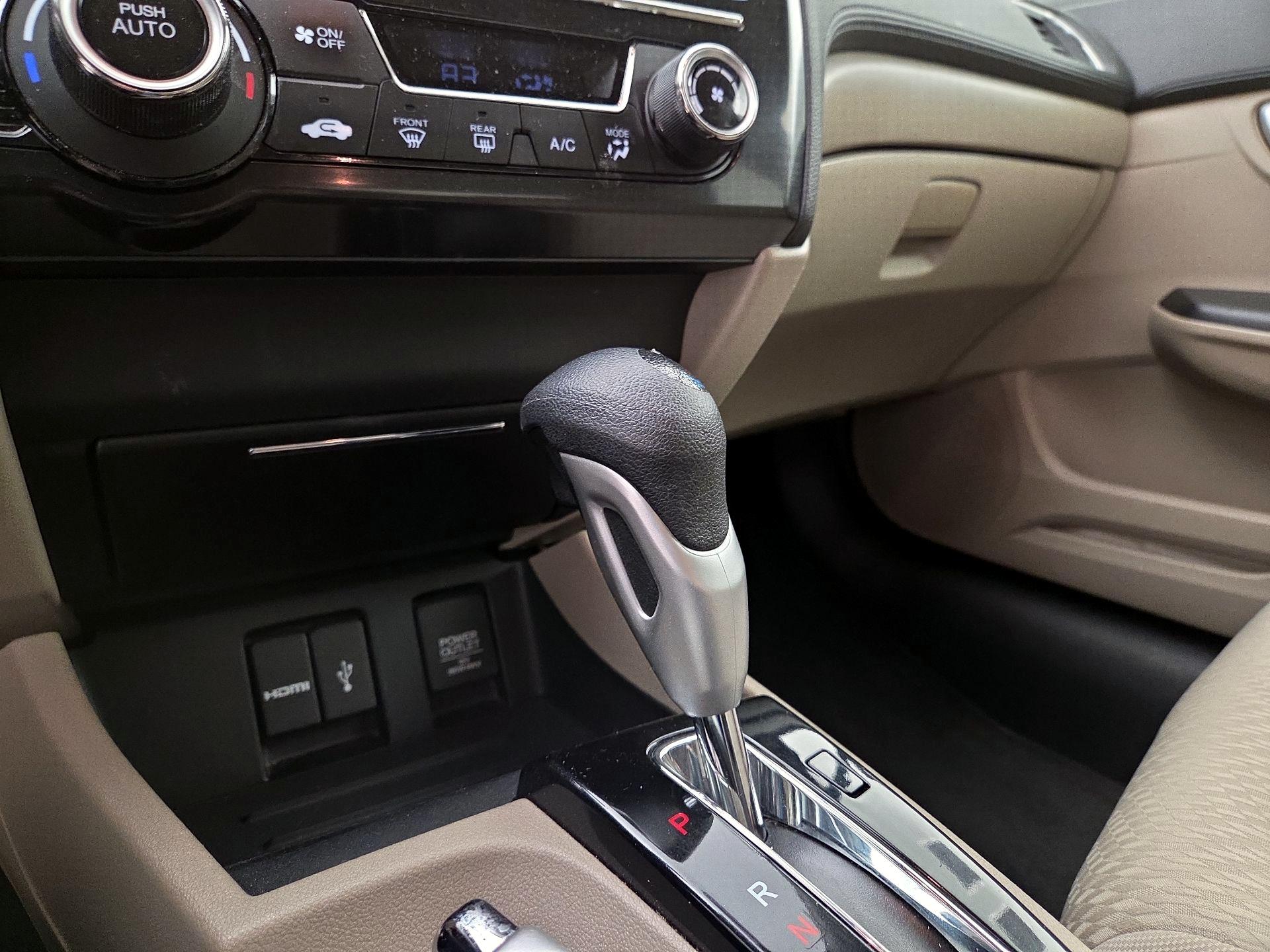 Thumbnail: 2014 Honda Civic - 17