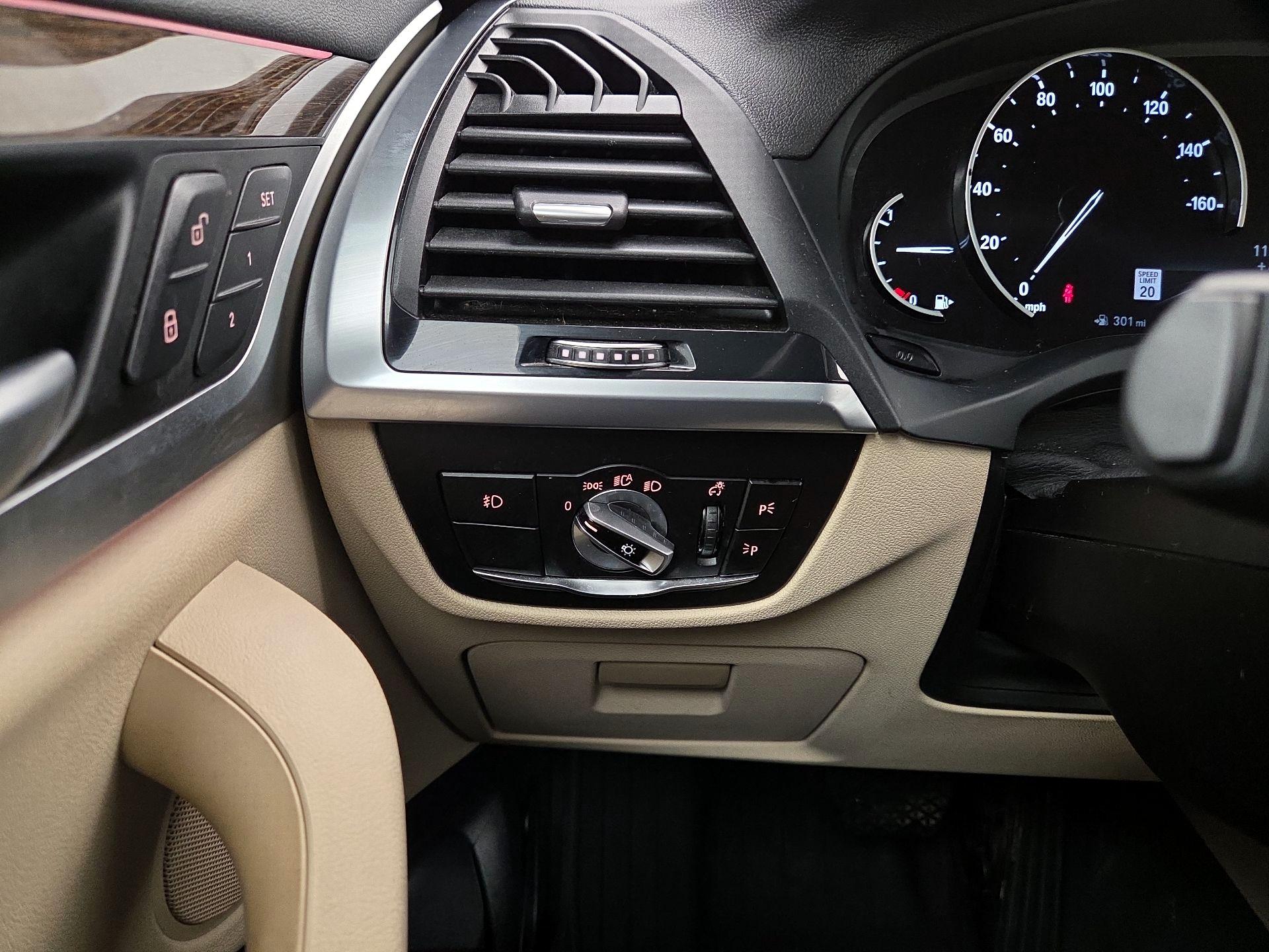 Thumbnail: 2021 BMW X3 - 13