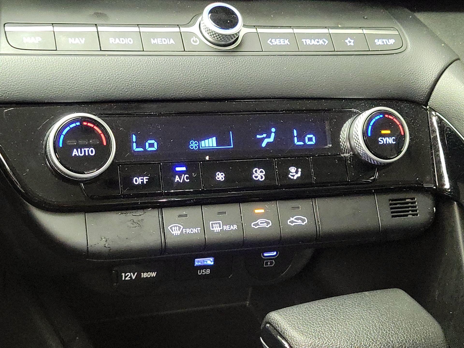 Thumbnail: 2024 Hyundai Elantra - 16