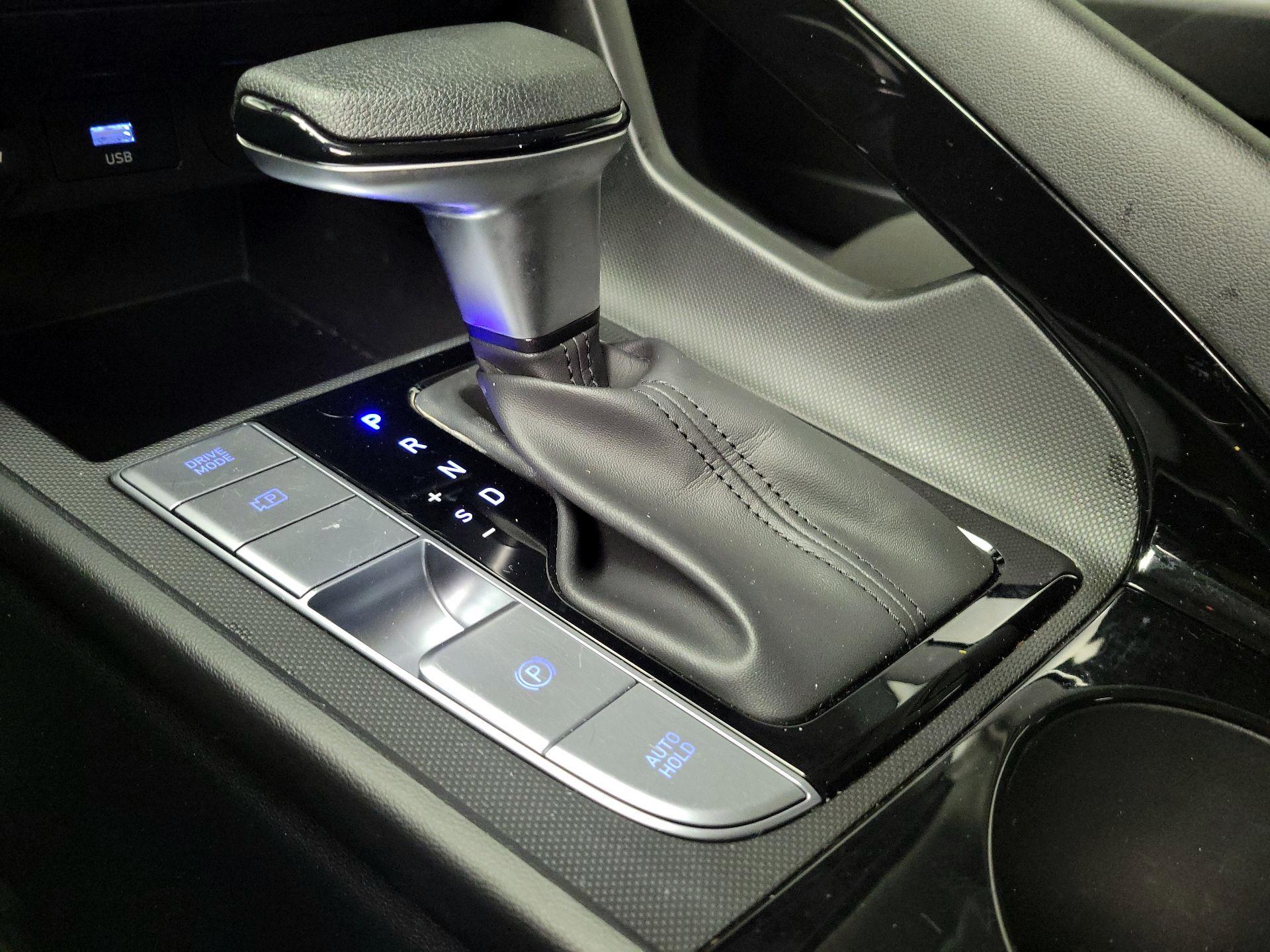 Thumbnail: 2024 Hyundai Elantra - 17