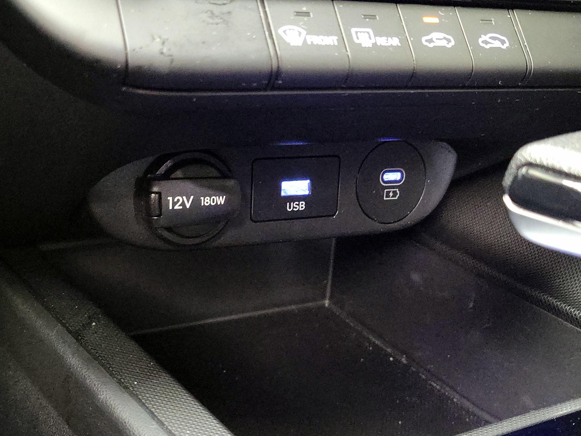 Thumbnail: 2024 Hyundai Elantra - 18