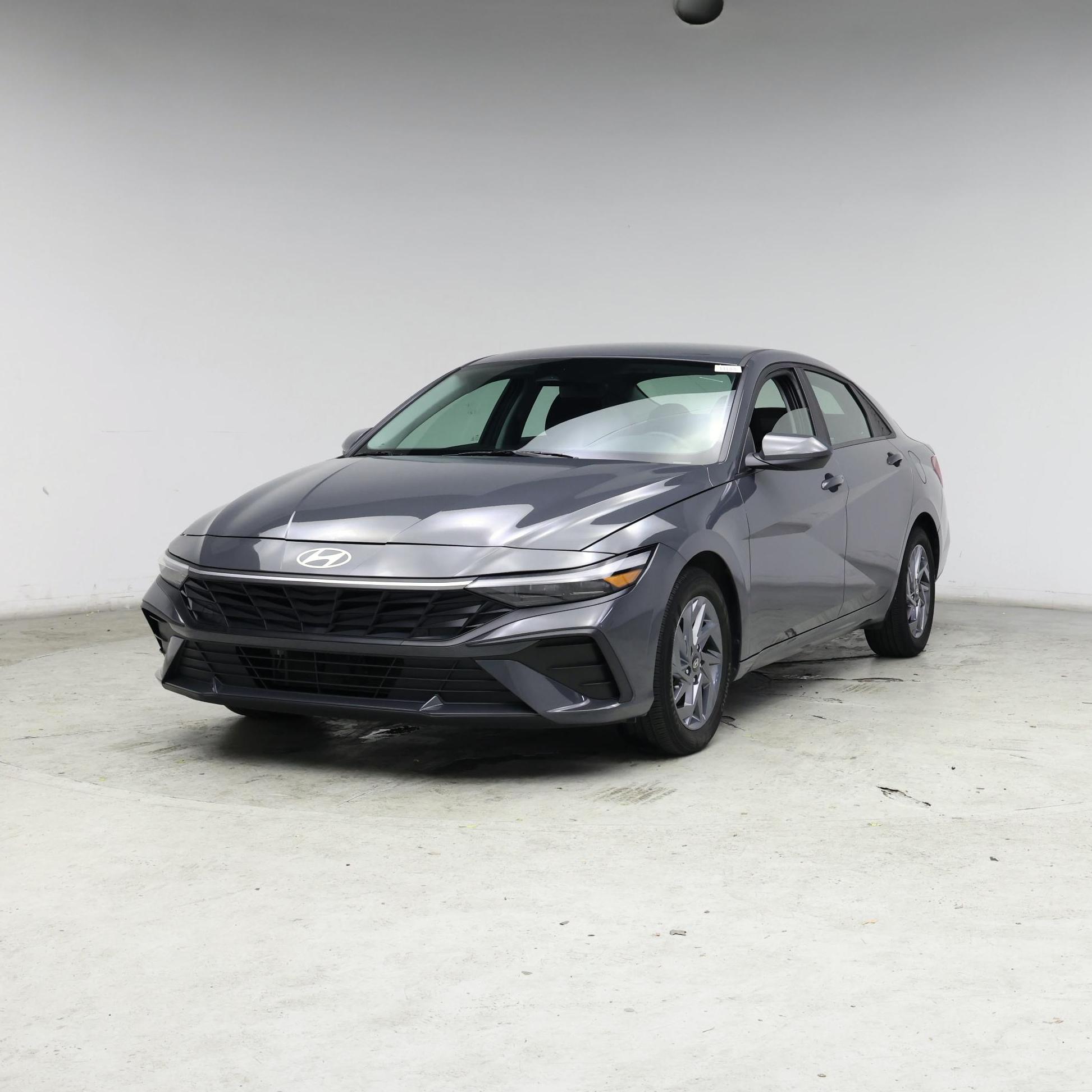 Thumbnail: 2024 Hyundai Elantra - 4