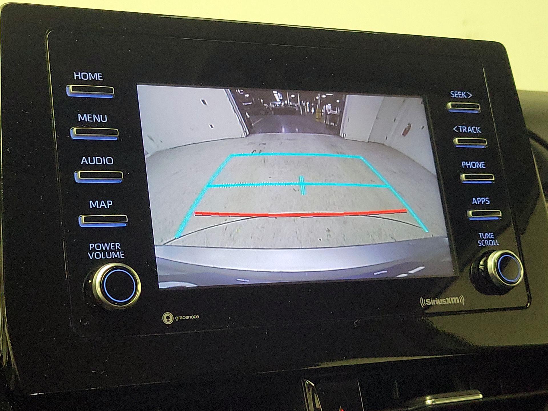 Thumbnail: 2022 Toyota Camry - 14