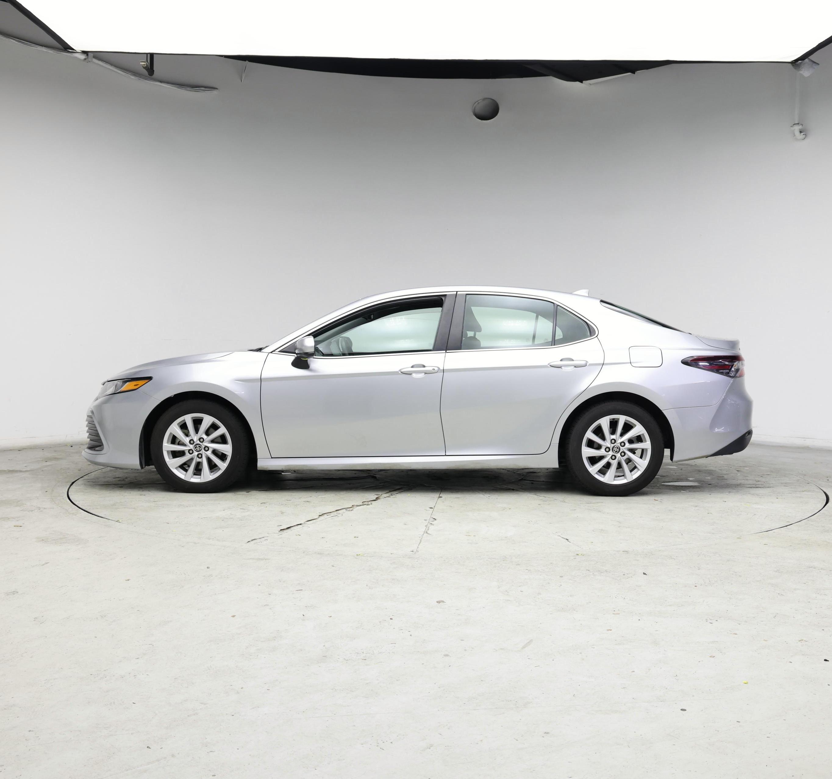 Thumbnail: 2022 Toyota Camry - 3