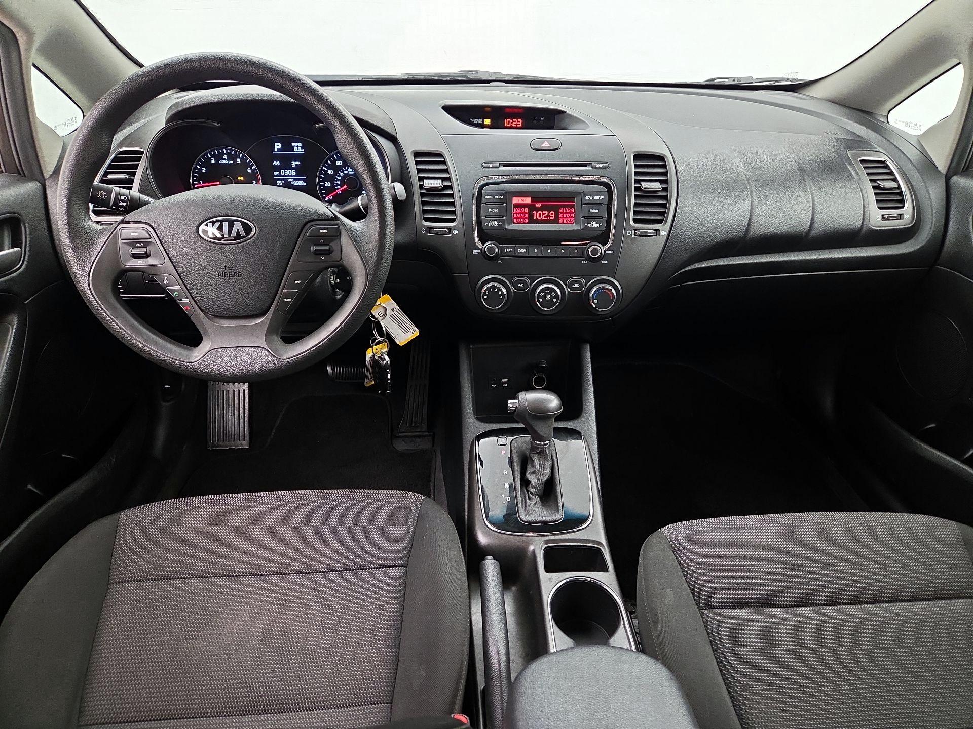 Thumbnail: 2017 Kia Forte - 9