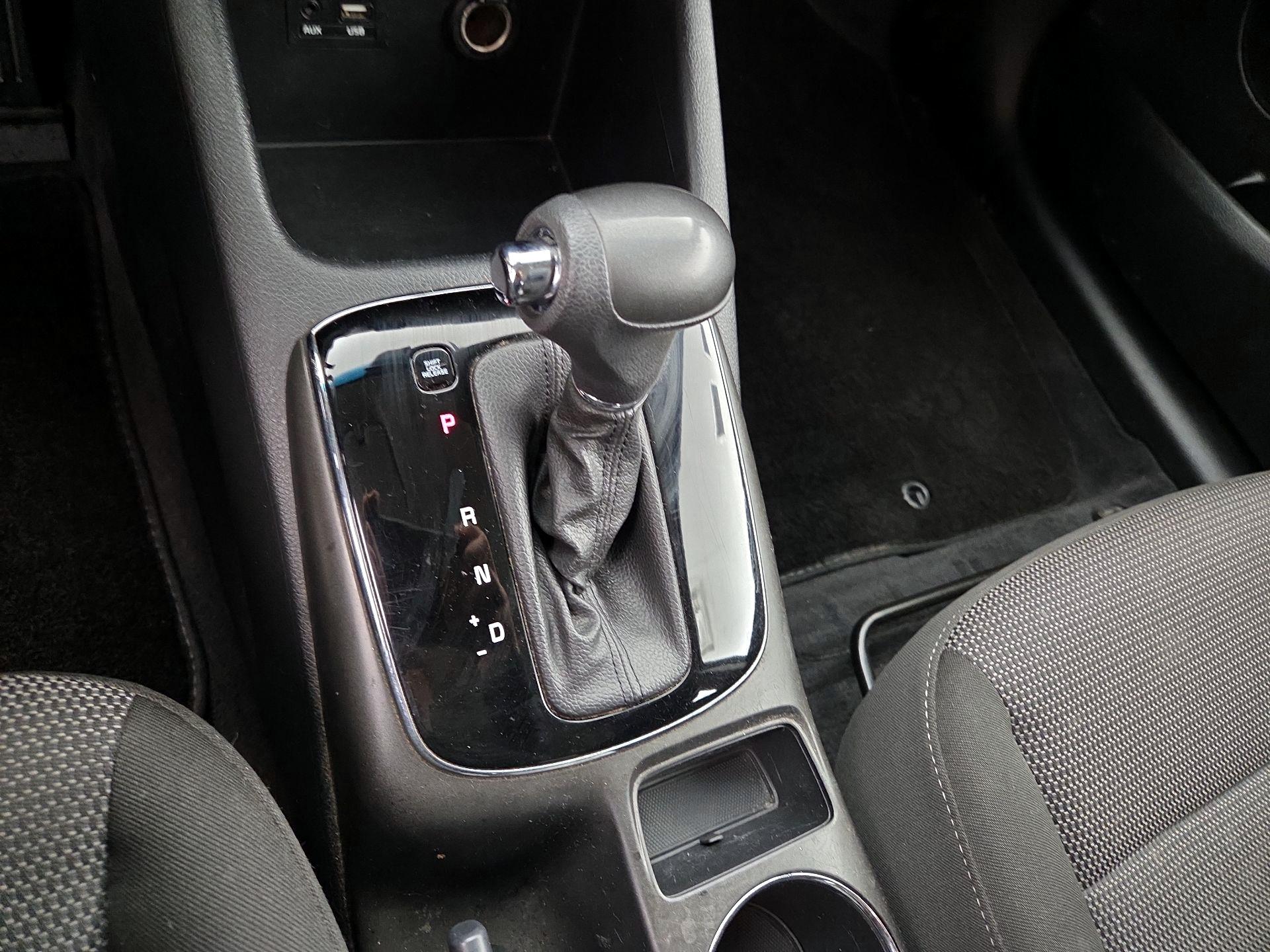 Thumbnail: 2017 Kia Forte - 16