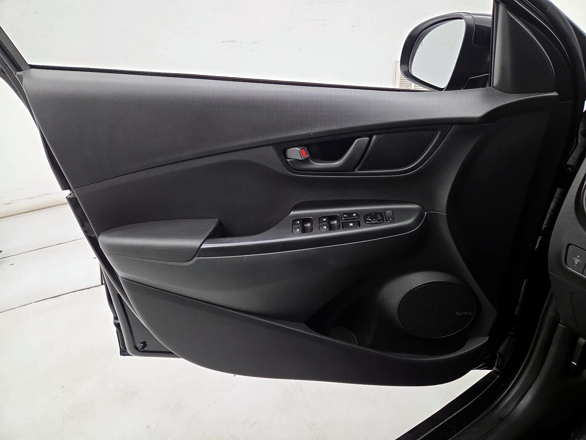 Thumbnail: 2019 Hyundai Kona - 12