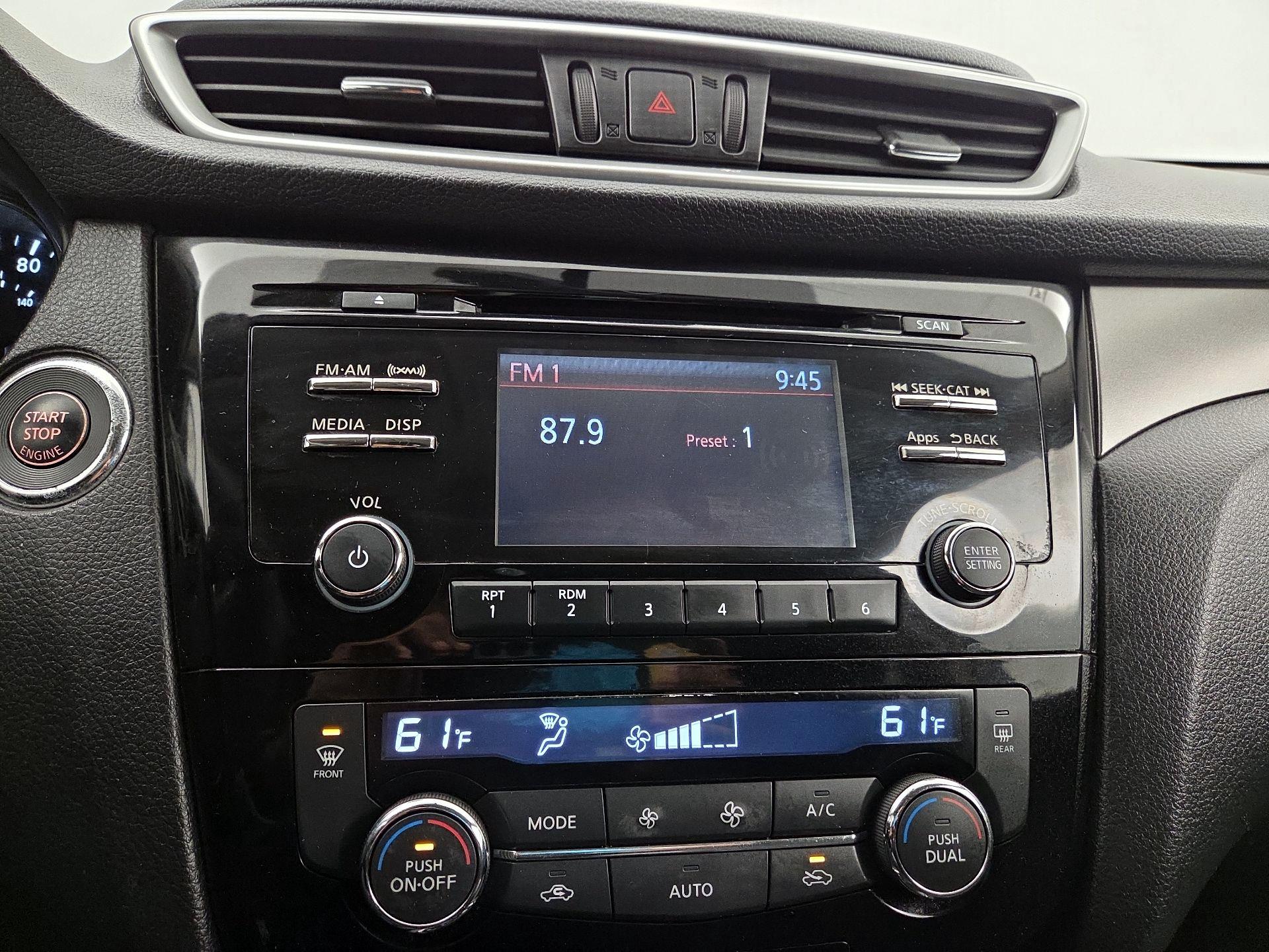 Thumbnail: 2015 Nissan Rogue - 15