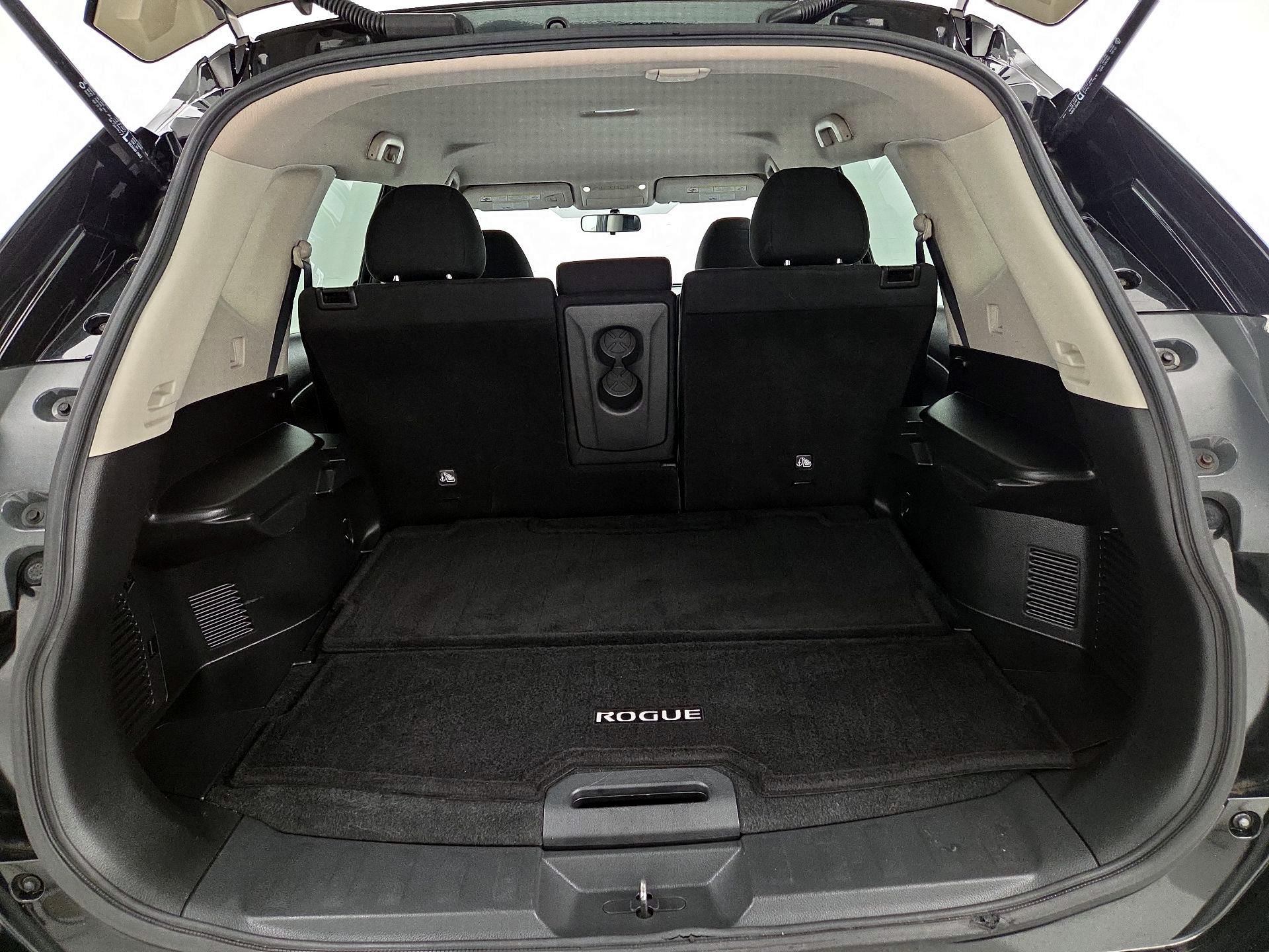 Thumbnail: 2015 Nissan Rogue - 20