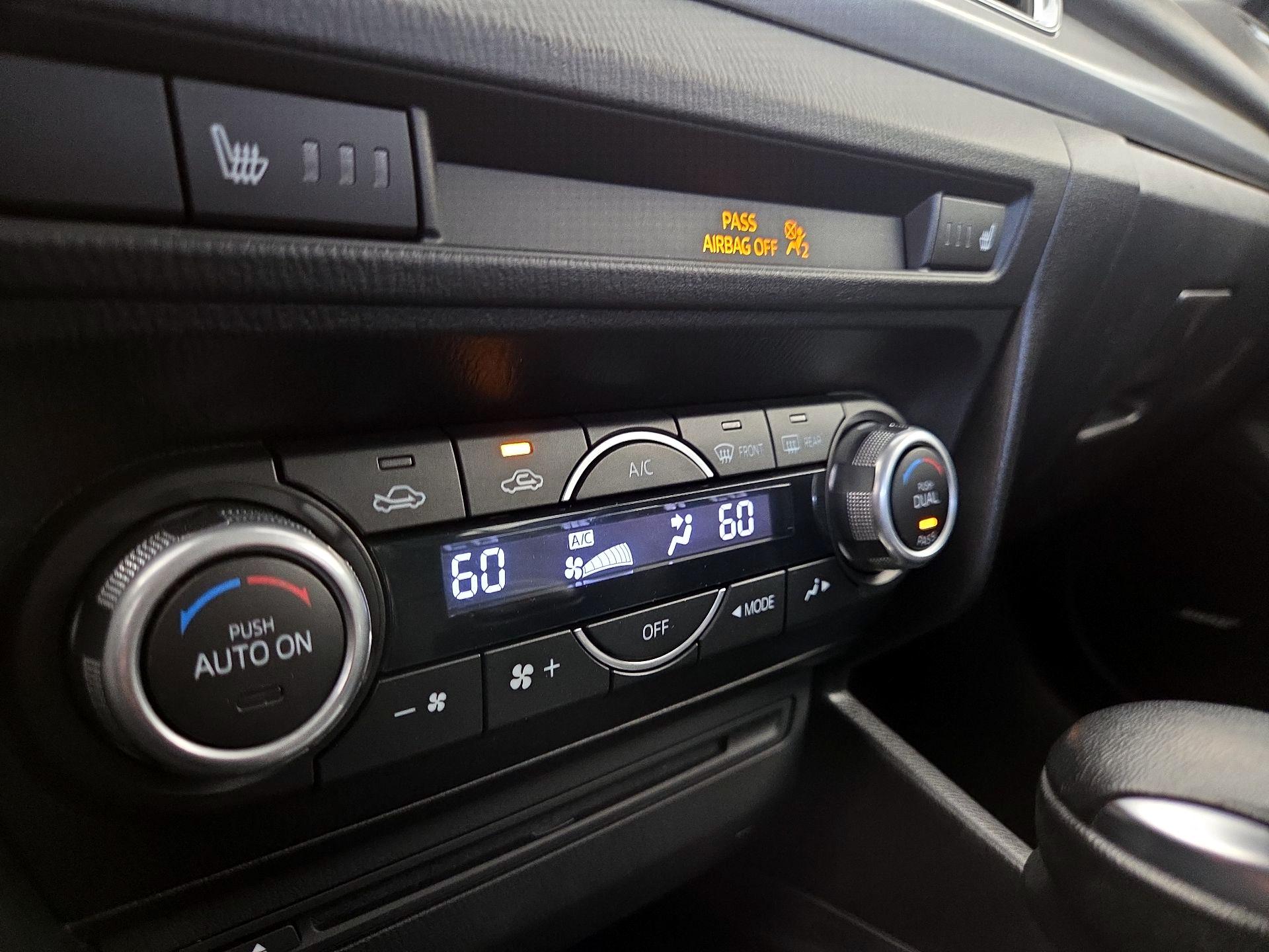 Thumbnail: 2015 Mazda Mazda3 - 16