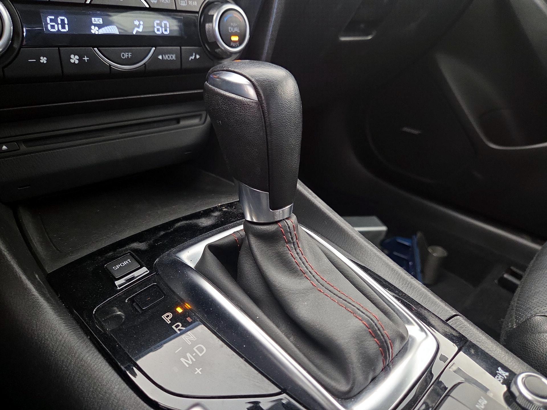 Thumbnail: 2015 Mazda Mazda3 - 17