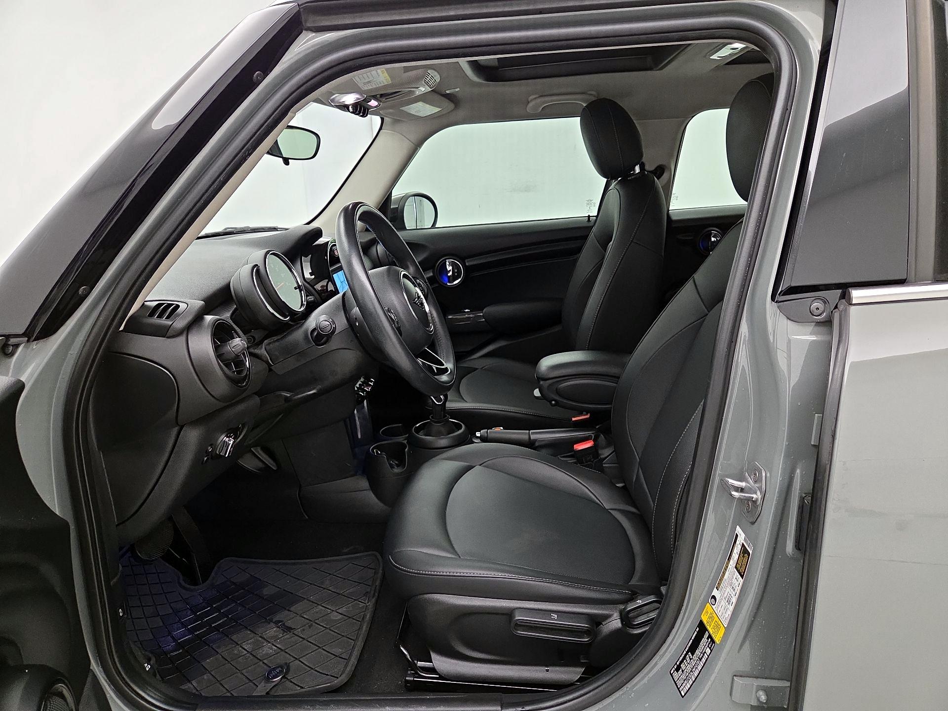 Thumbnail: 2020 MINI Cooper Hardtop - 11