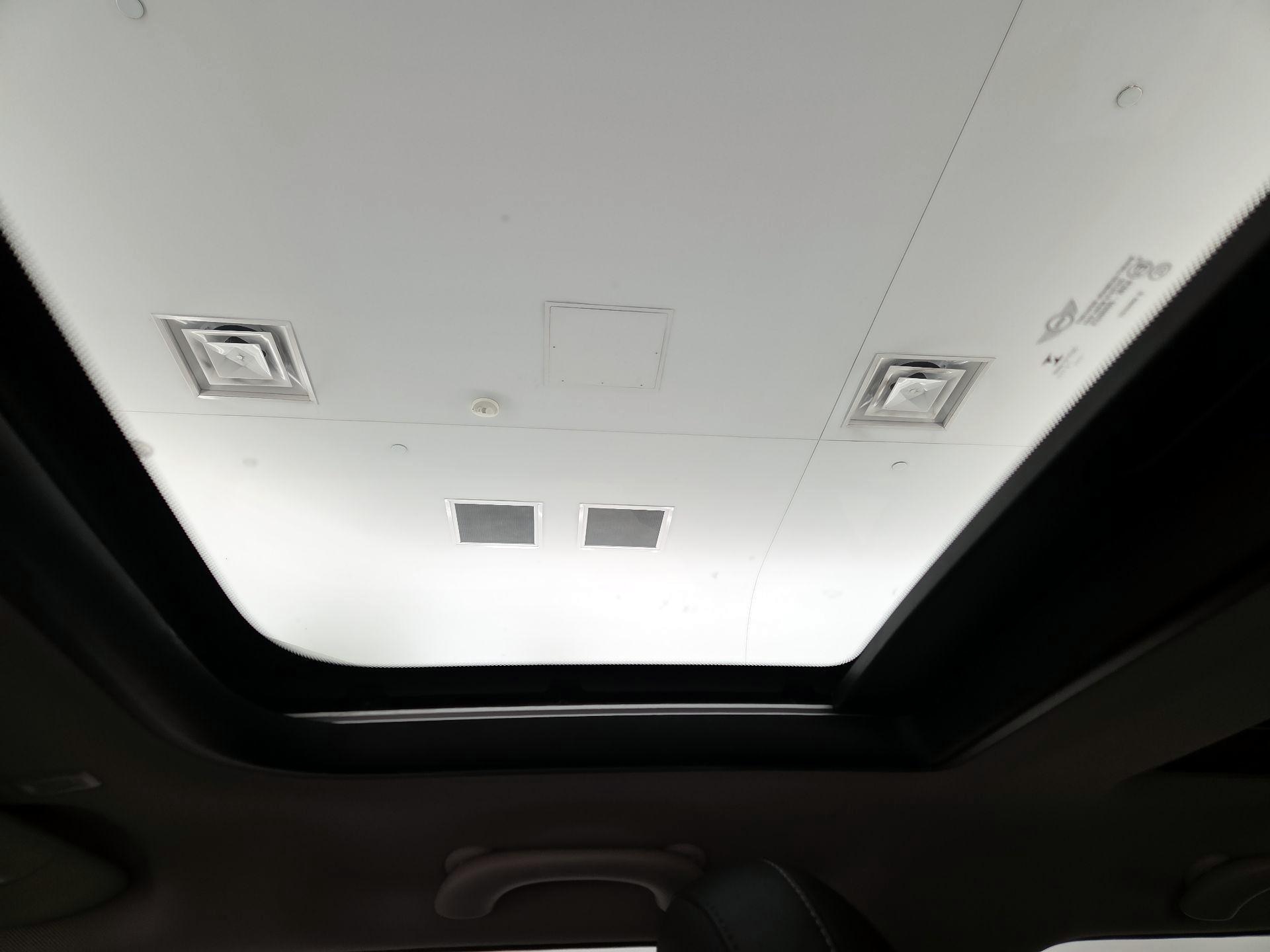 Thumbnail: 2020 MINI Cooper Hardtop - 19