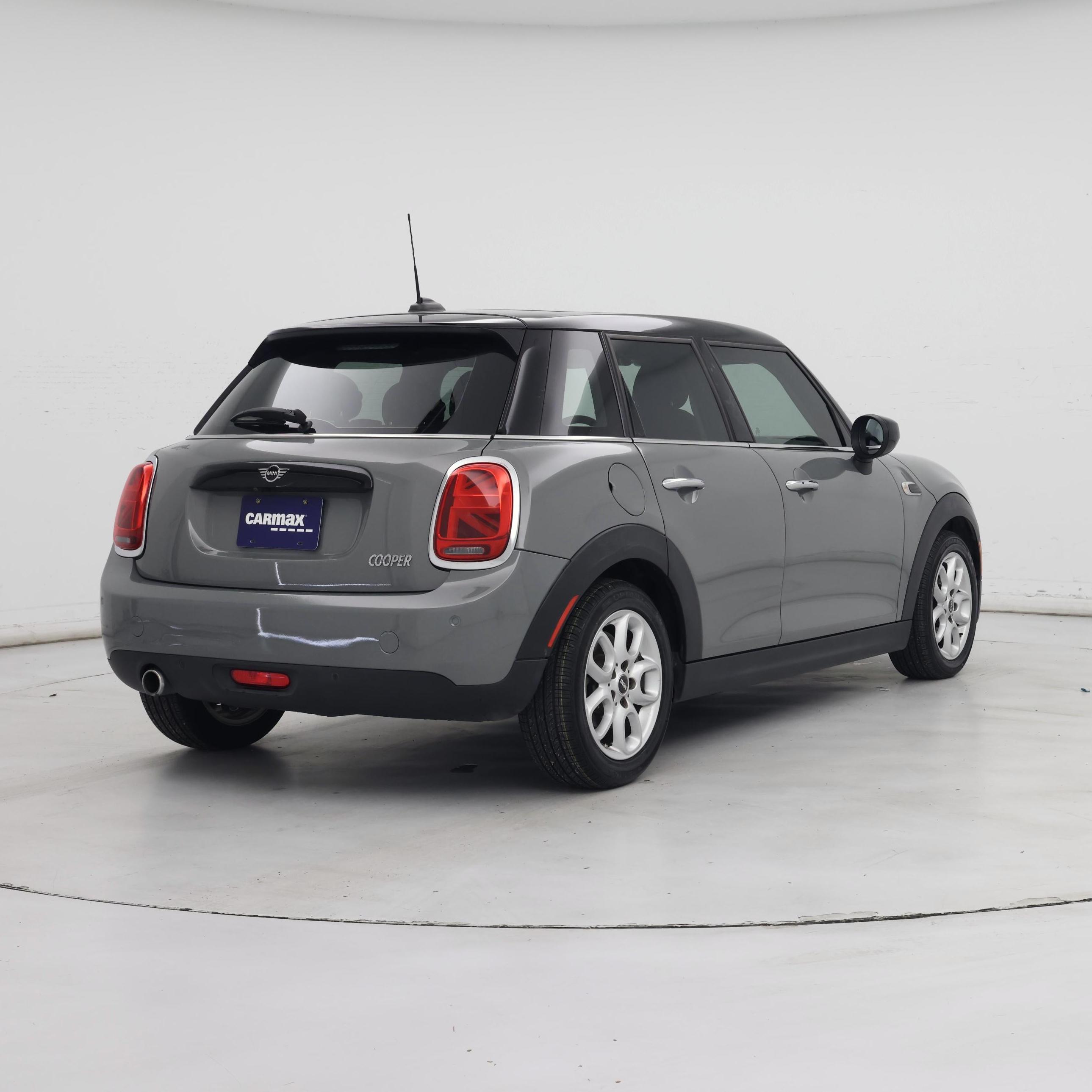 Thumbnail: 2020 MINI Cooper Hardtop - 8