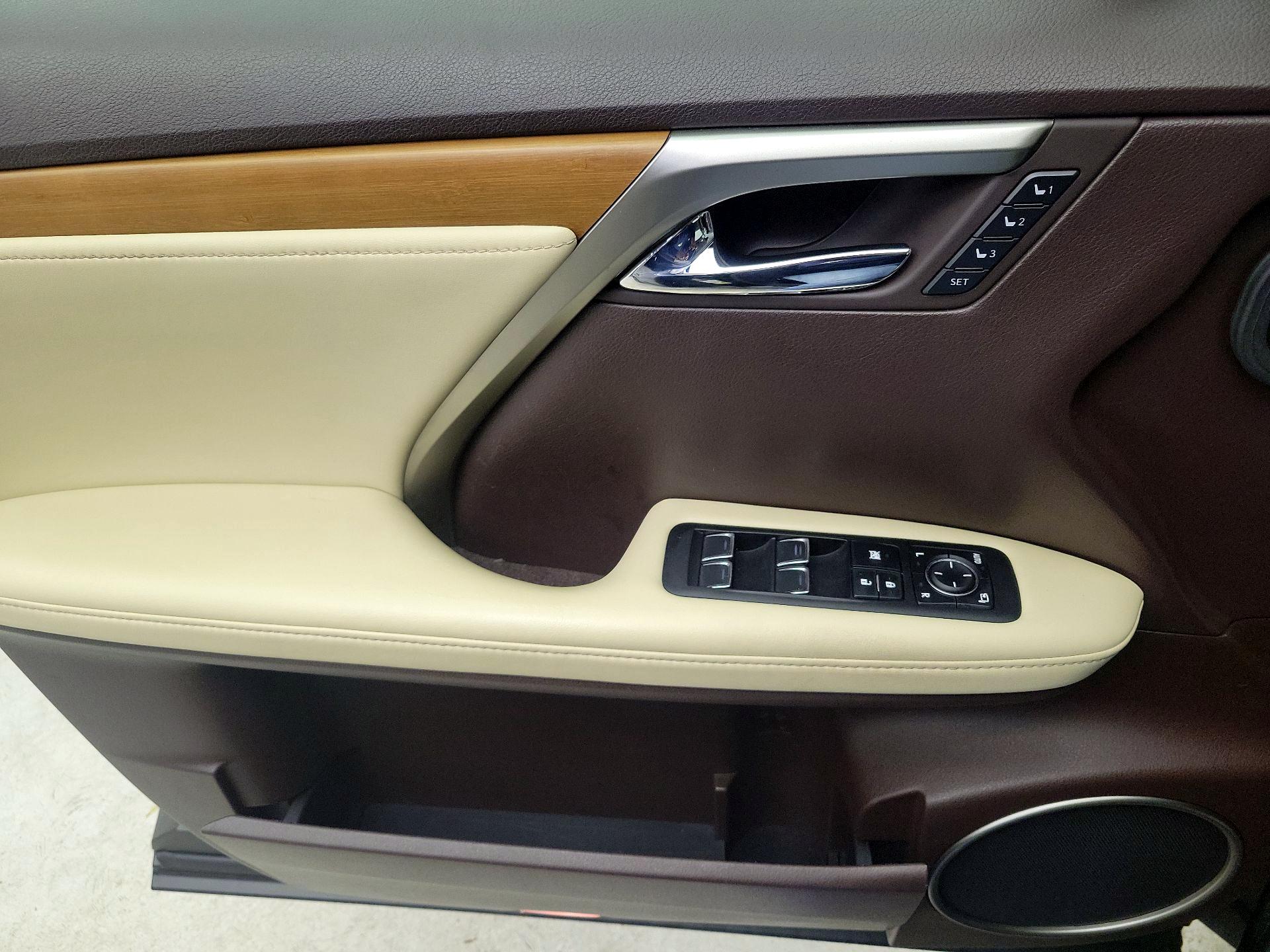 Thumbnail: 2020 Lexus RX - 12