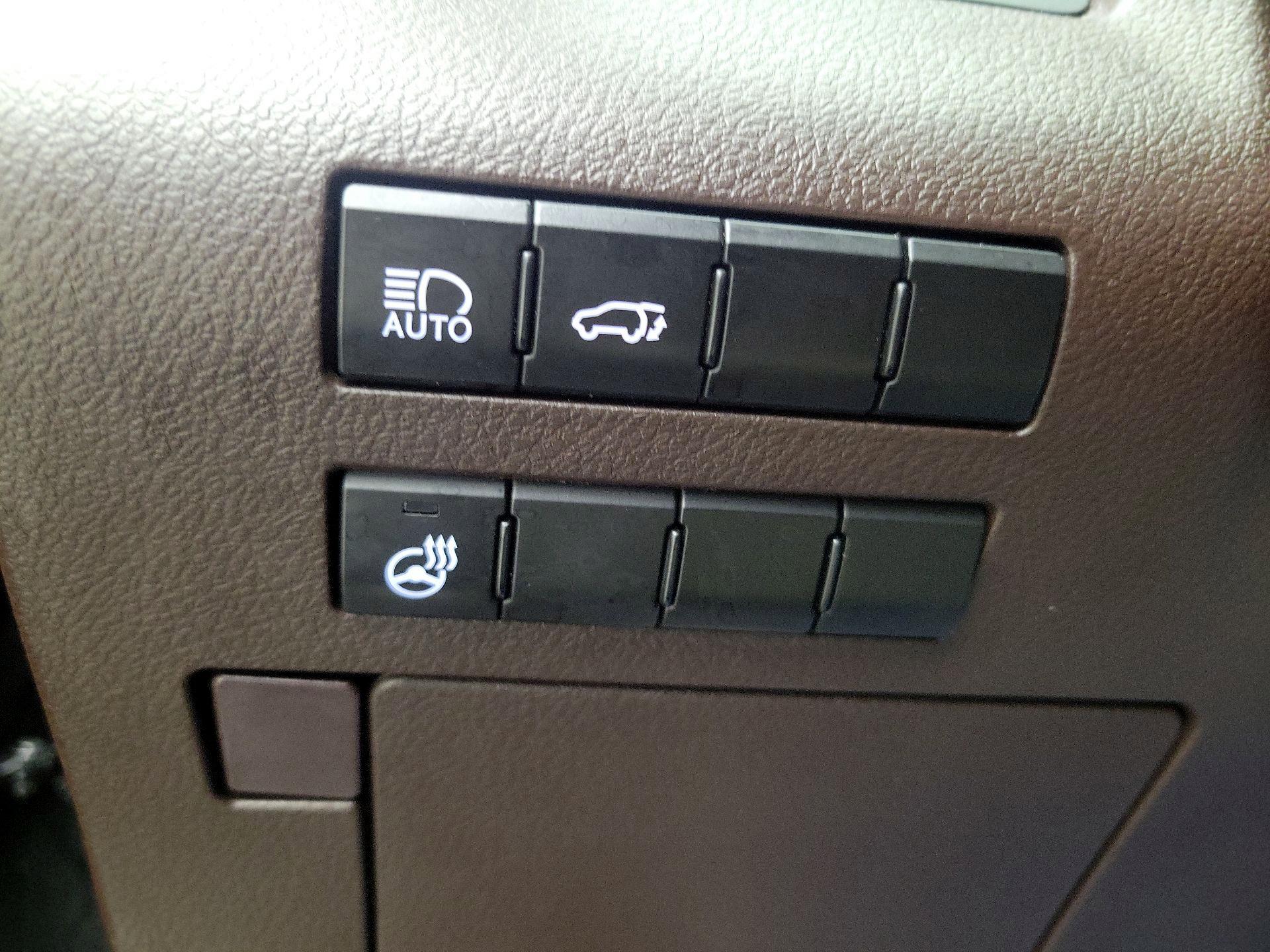 Thumbnail: 2020 Lexus RX - 13