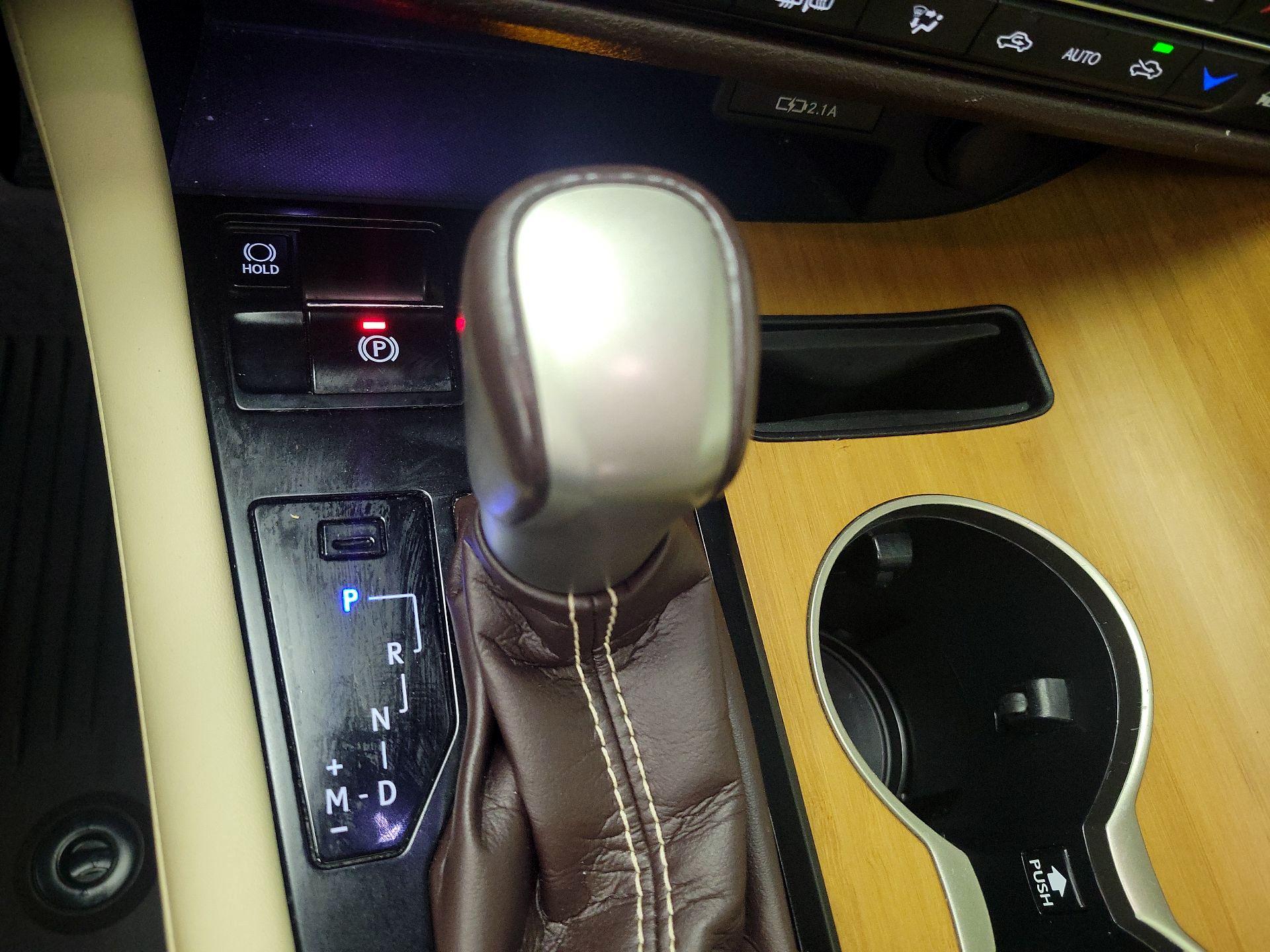 Thumbnail: 2020 Lexus RX - 18