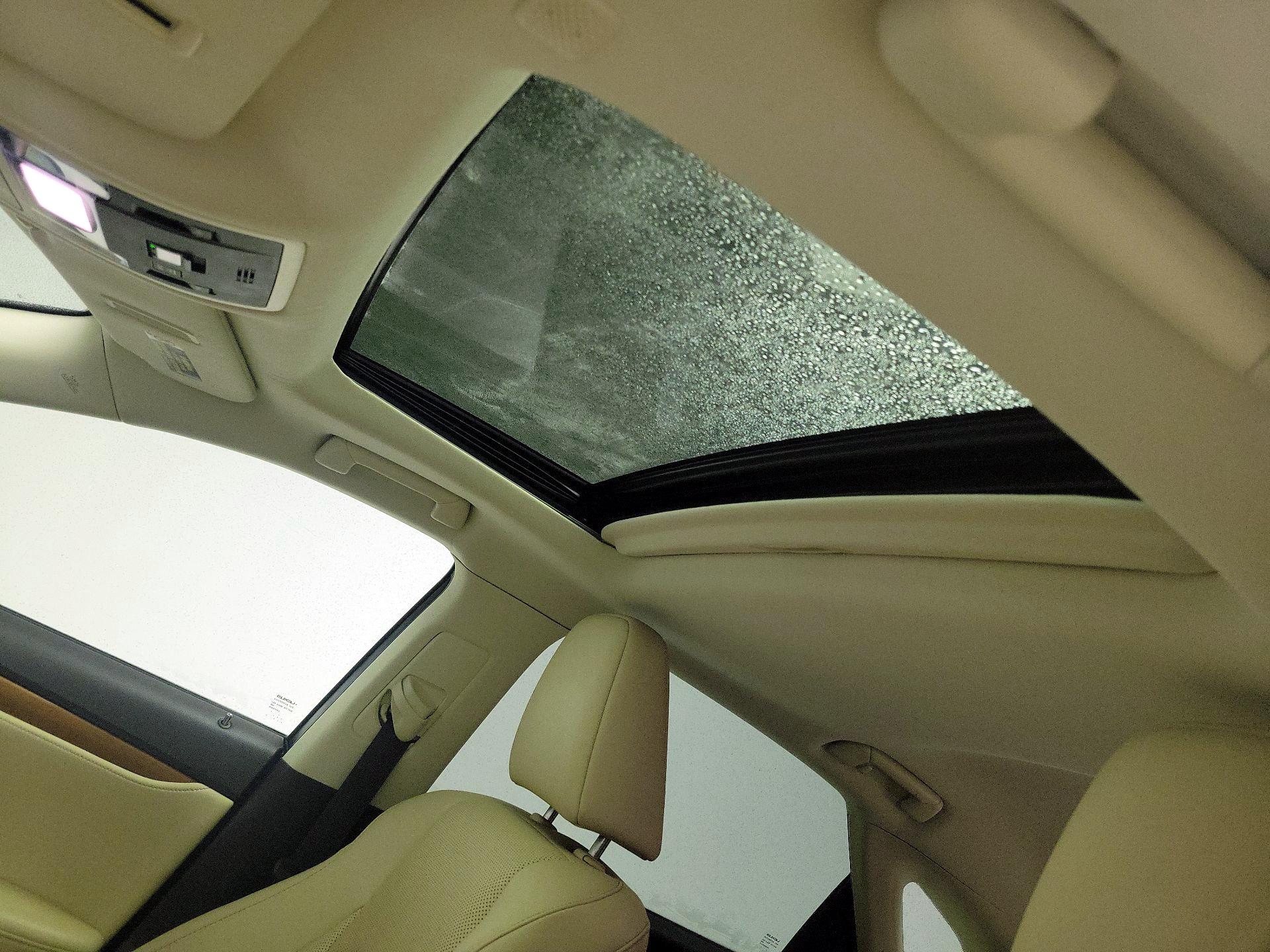 Thumbnail: 2020 Lexus RX - 20