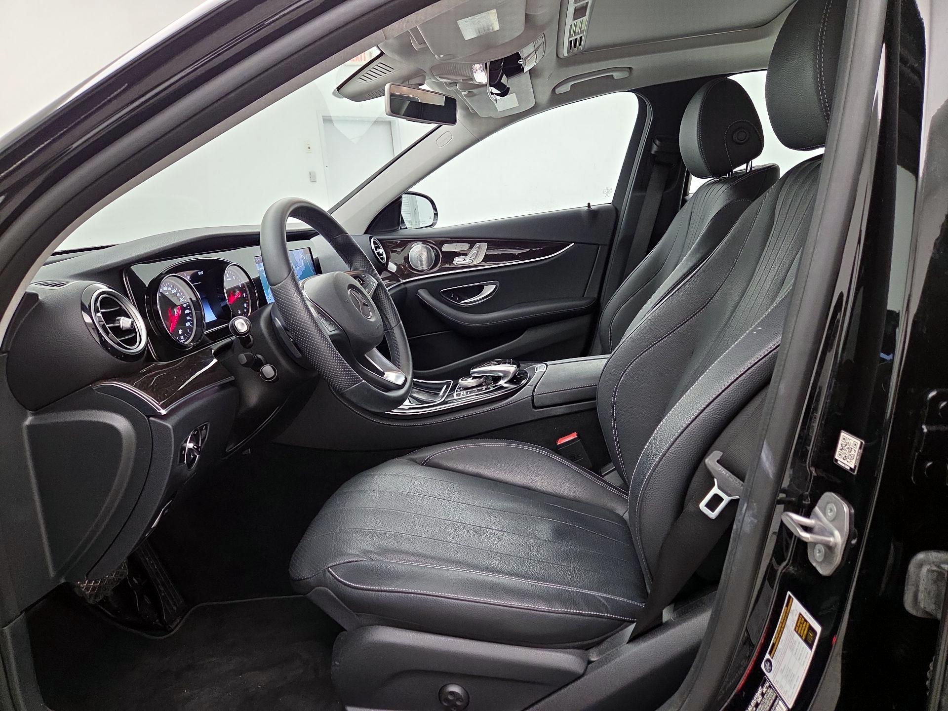 Thumbnail: 2017 Mercedes-Benz E-Class - 11