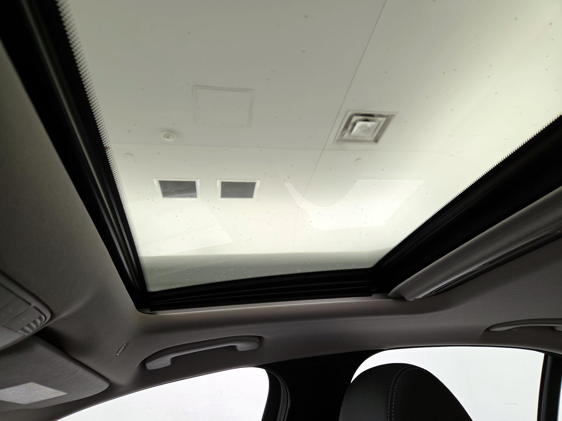 Thumbnail: 2017 Mercedes-Benz E-Class - 20