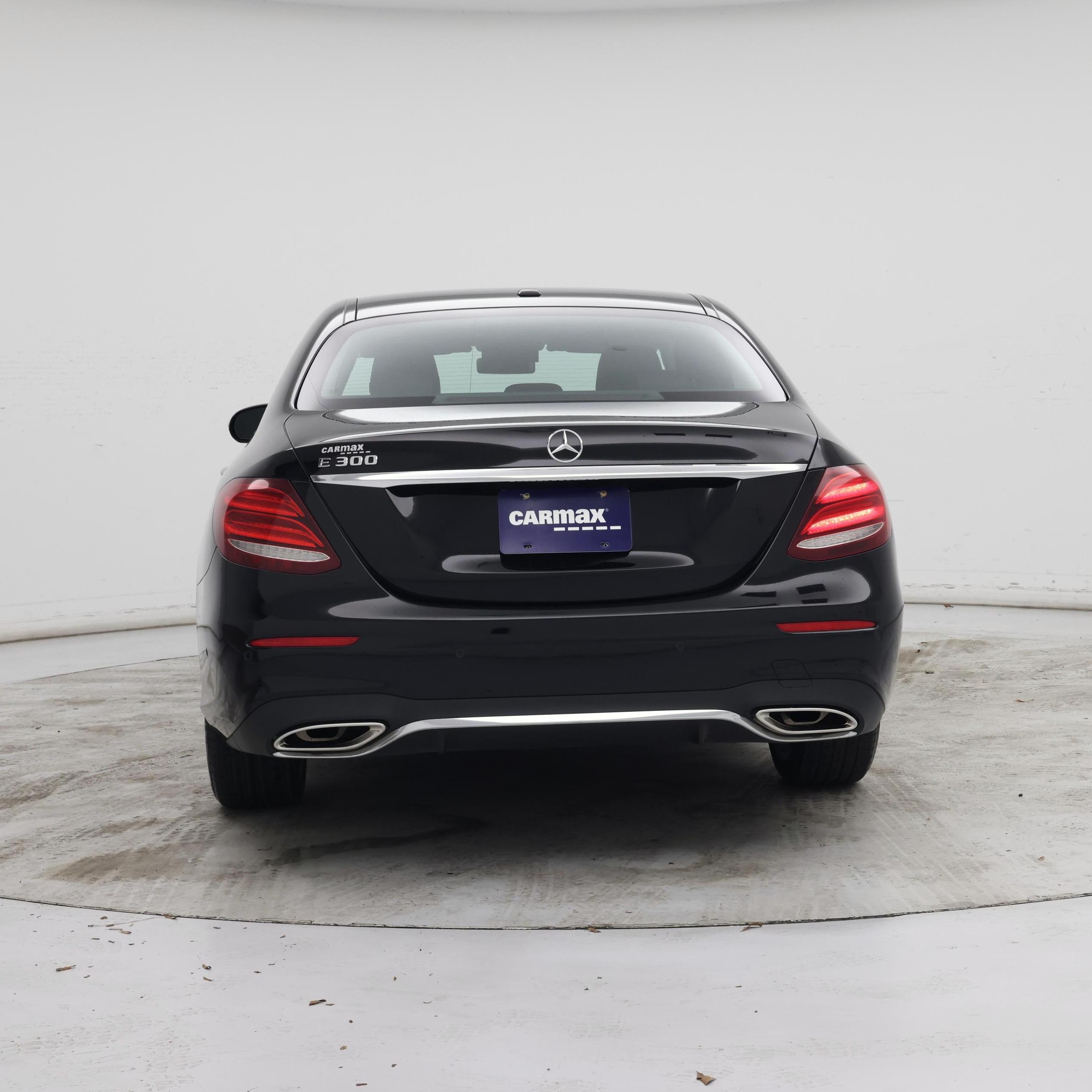 Thumbnail: 2017 Mercedes-Benz E-Class - 6