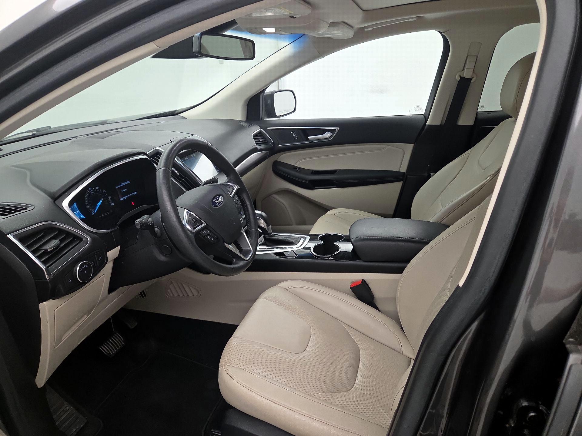 Thumbnail: 2018 Ford Edge - 11