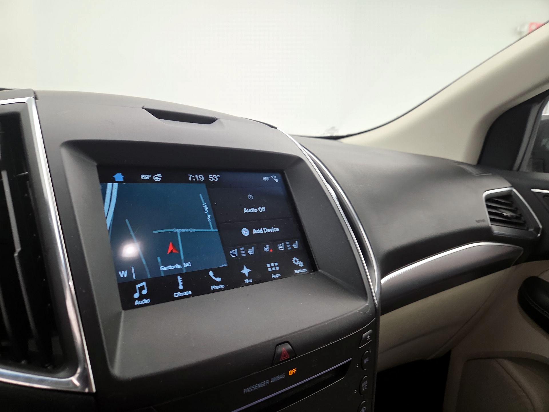 Thumbnail: 2018 Ford Edge - 15