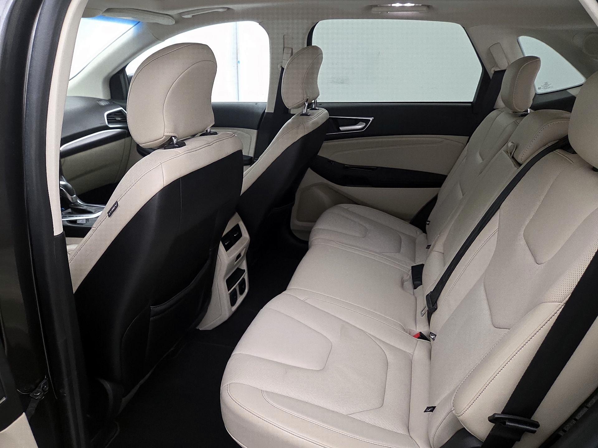 Thumbnail: 2018 Ford Edge - 19