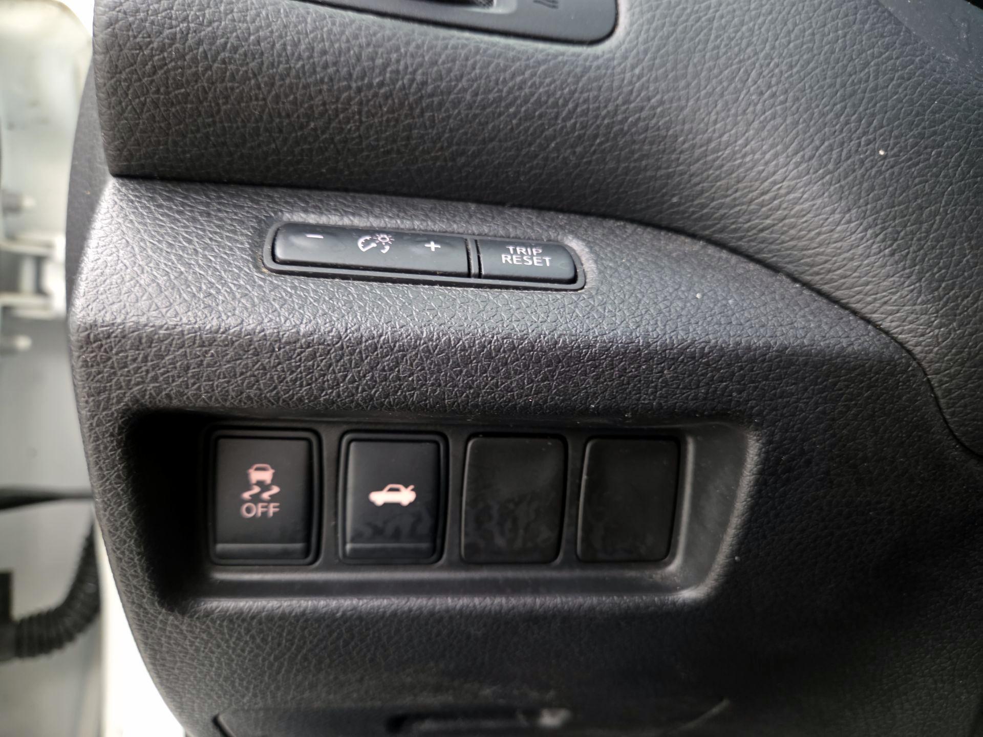 Thumbnail: 2014 Nissan Altima - 13