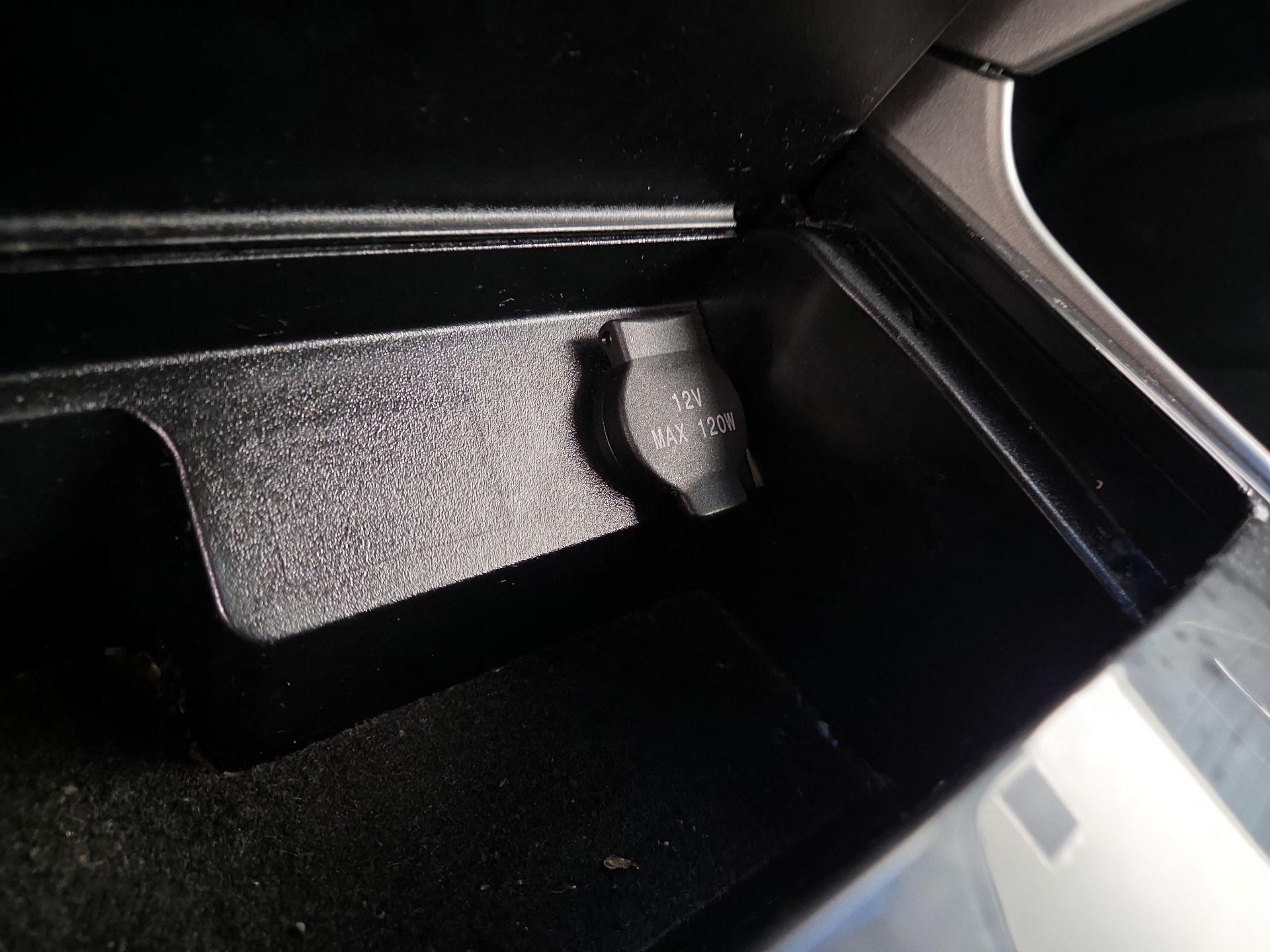 Thumbnail: 2014 Nissan Altima - 17