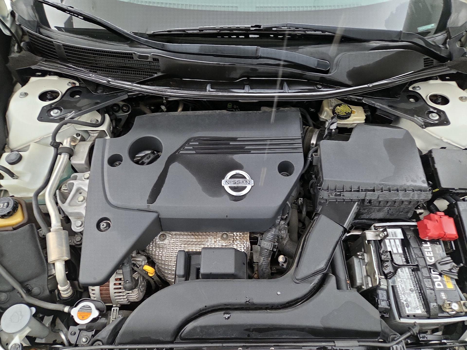 Thumbnail: 2014 Nissan Altima - 20