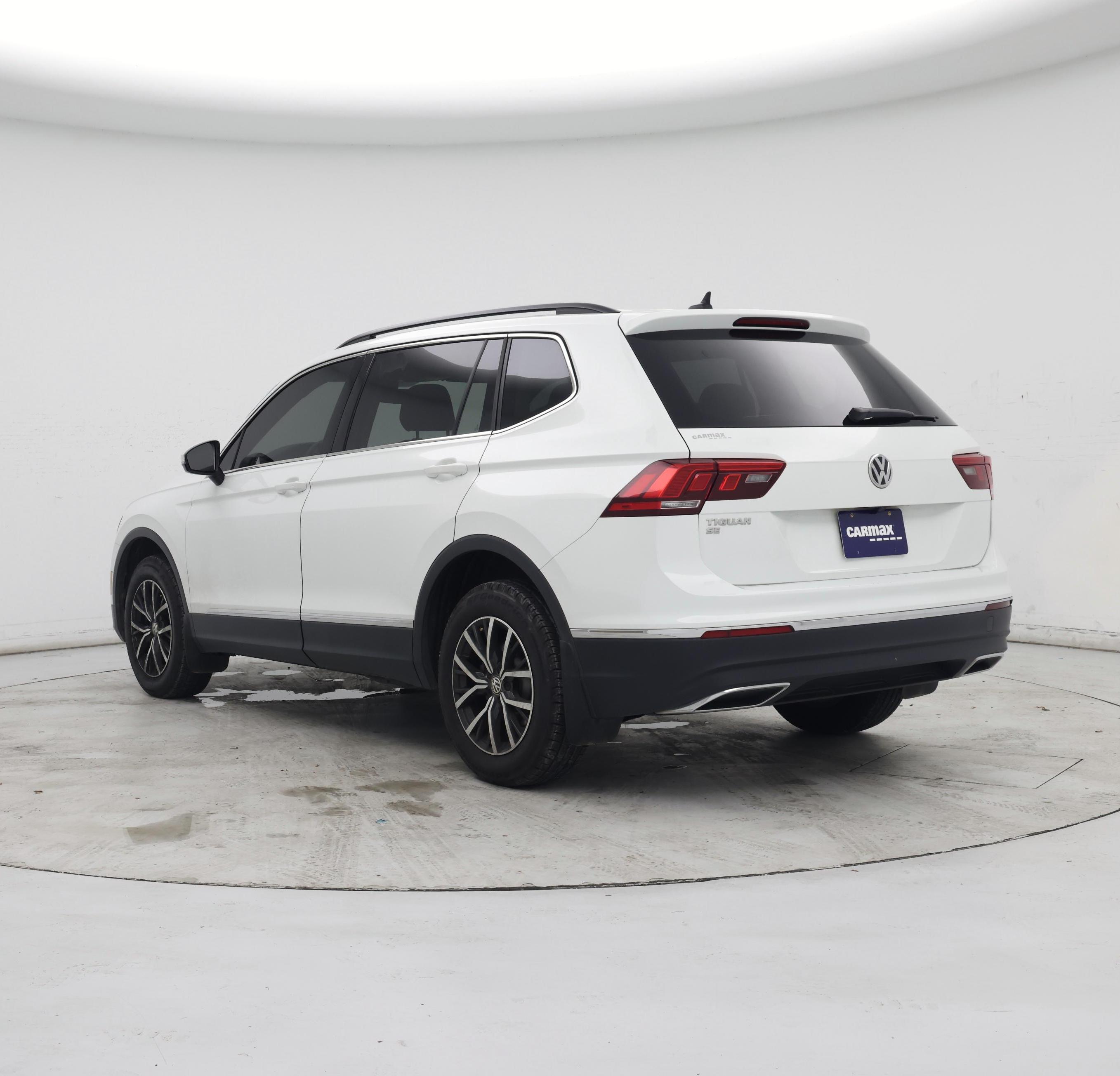 Thumbnail: 2020 Volkswagen Tiguan - 2