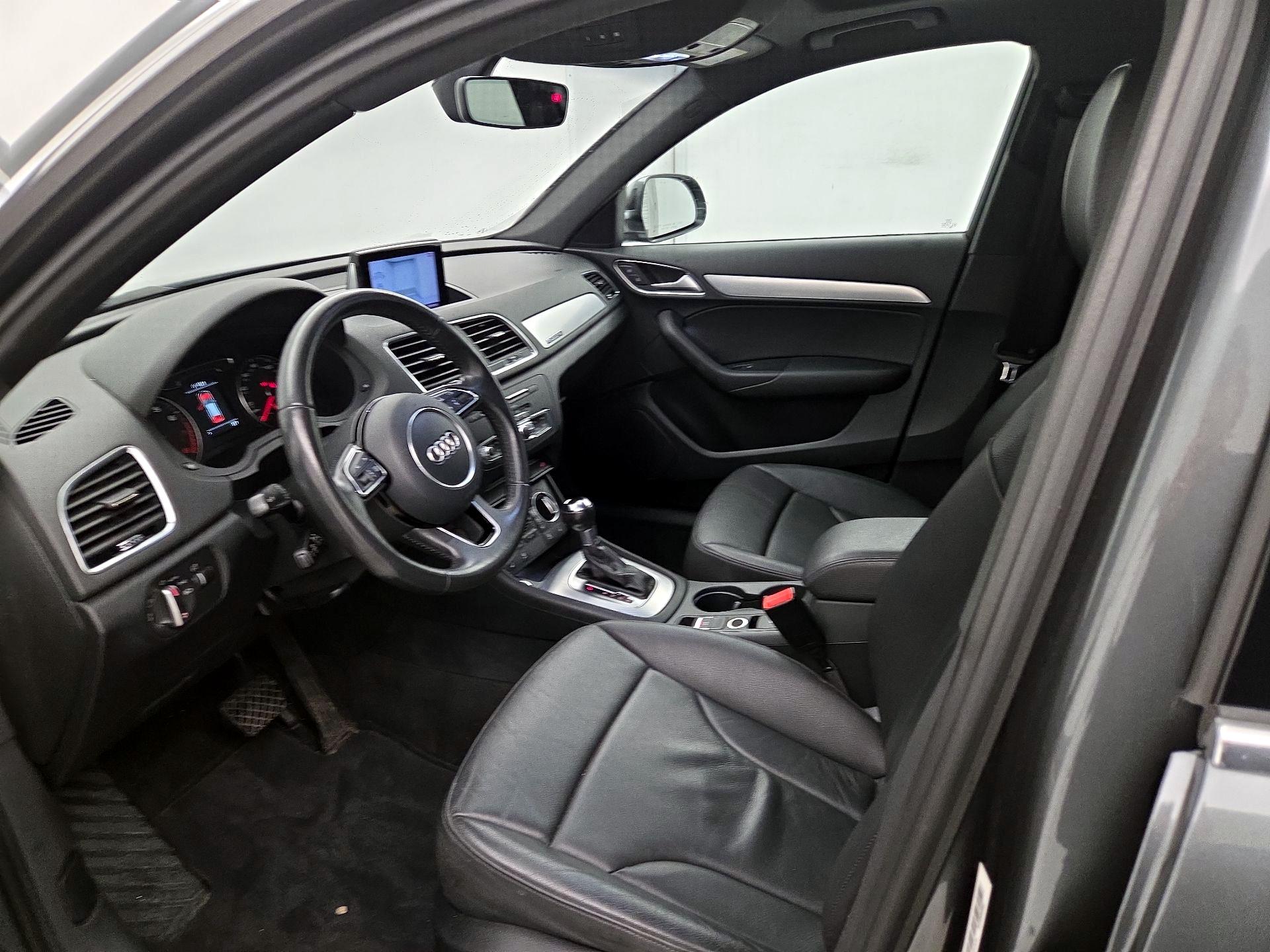 Thumbnail: 2018 Audi Q3 - 11