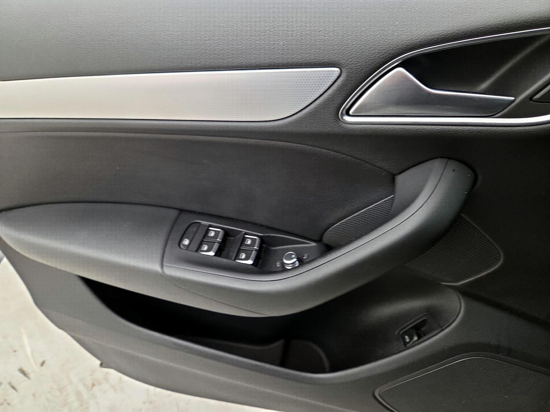 Thumbnail: 2018 Audi Q3 - 12